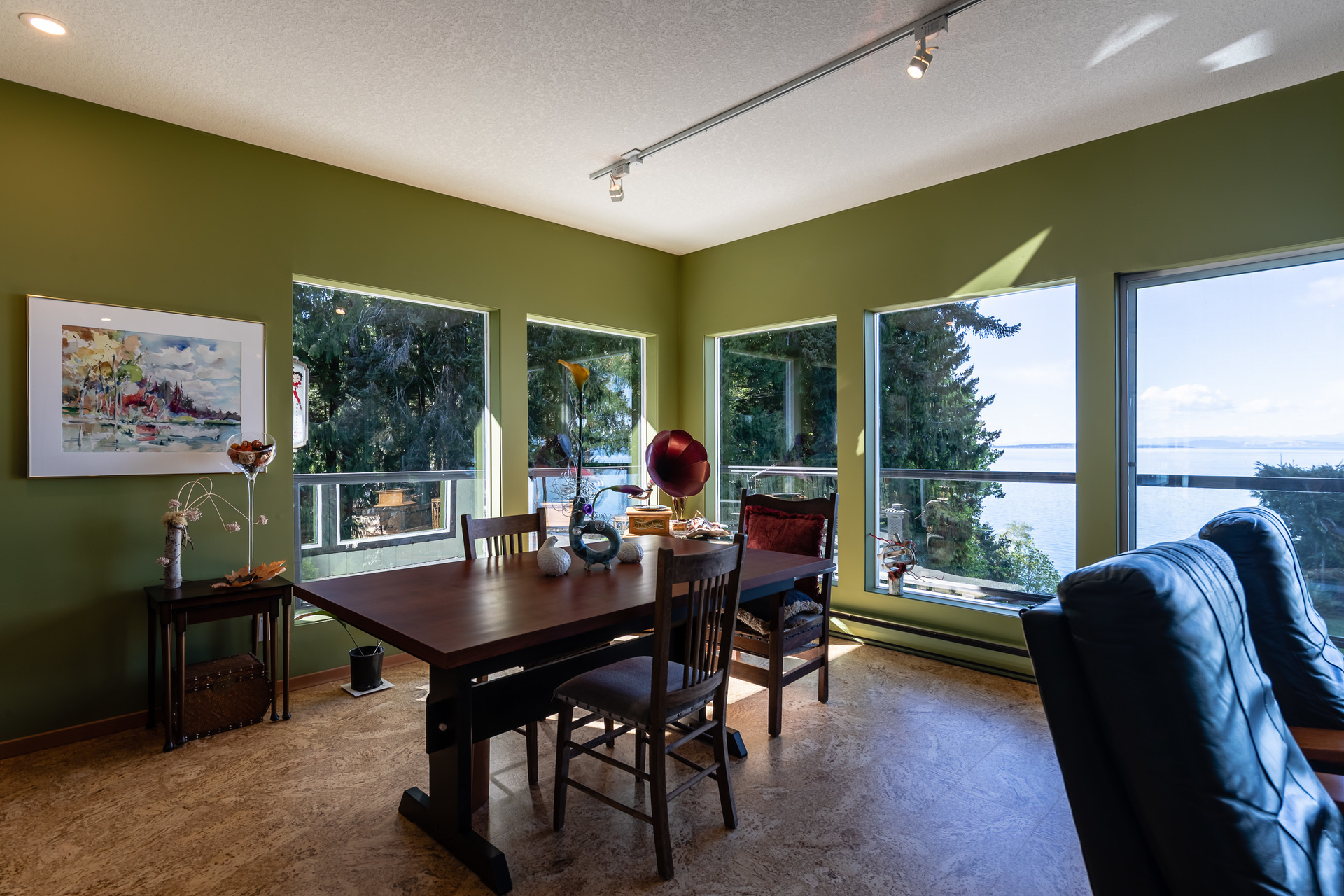 First Master Suite Dining Area at 5101 Island Highway West, Qualicum North, Oceanside First Master Suite Dining Area at 5101 Island Highway West, Qualicum North, Oceanside