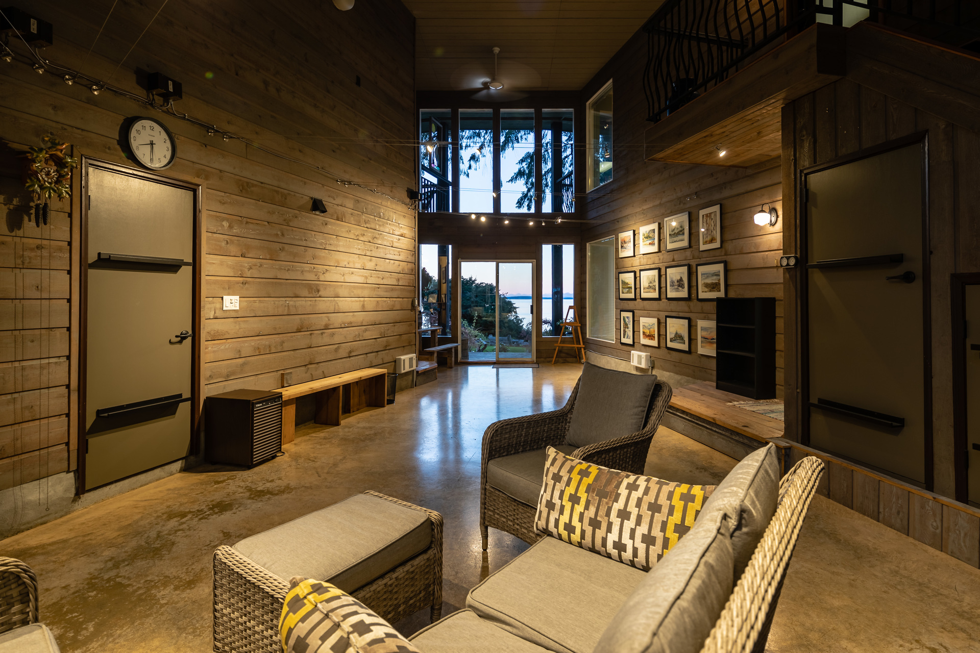 Atrium Seperating Main House And Guest Suites at 5101 Island Highway West, Qualicum North, Oceanside Atrium Seperating Main House And Guest Suites at 5101 Island Highway West, Qualicum North, Oceanside