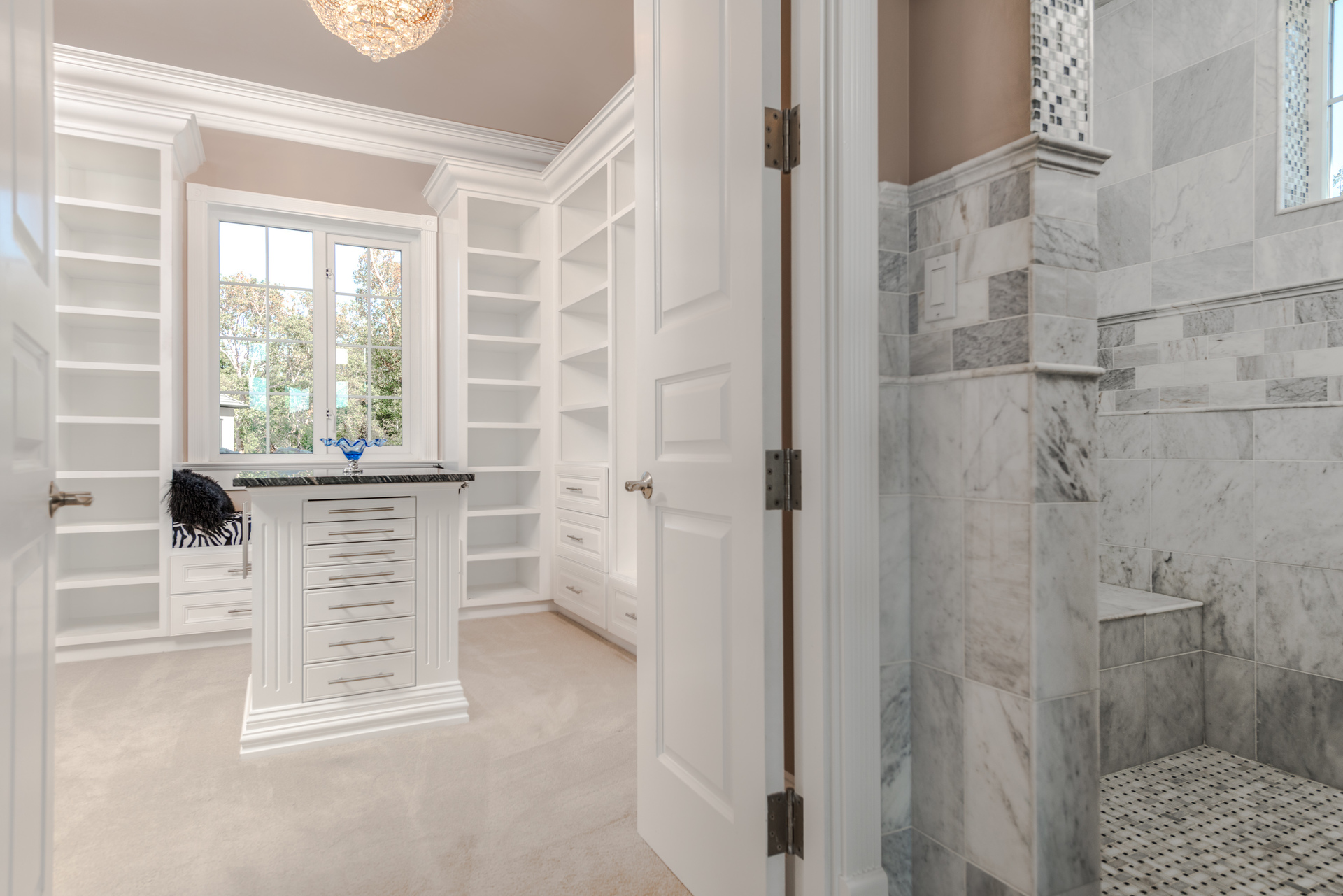 Master Walk-In Closet at 6720 Willis Road, Victoria Point, Master Walk-In Closet at 6720 Willis Road, Victoria Point,
