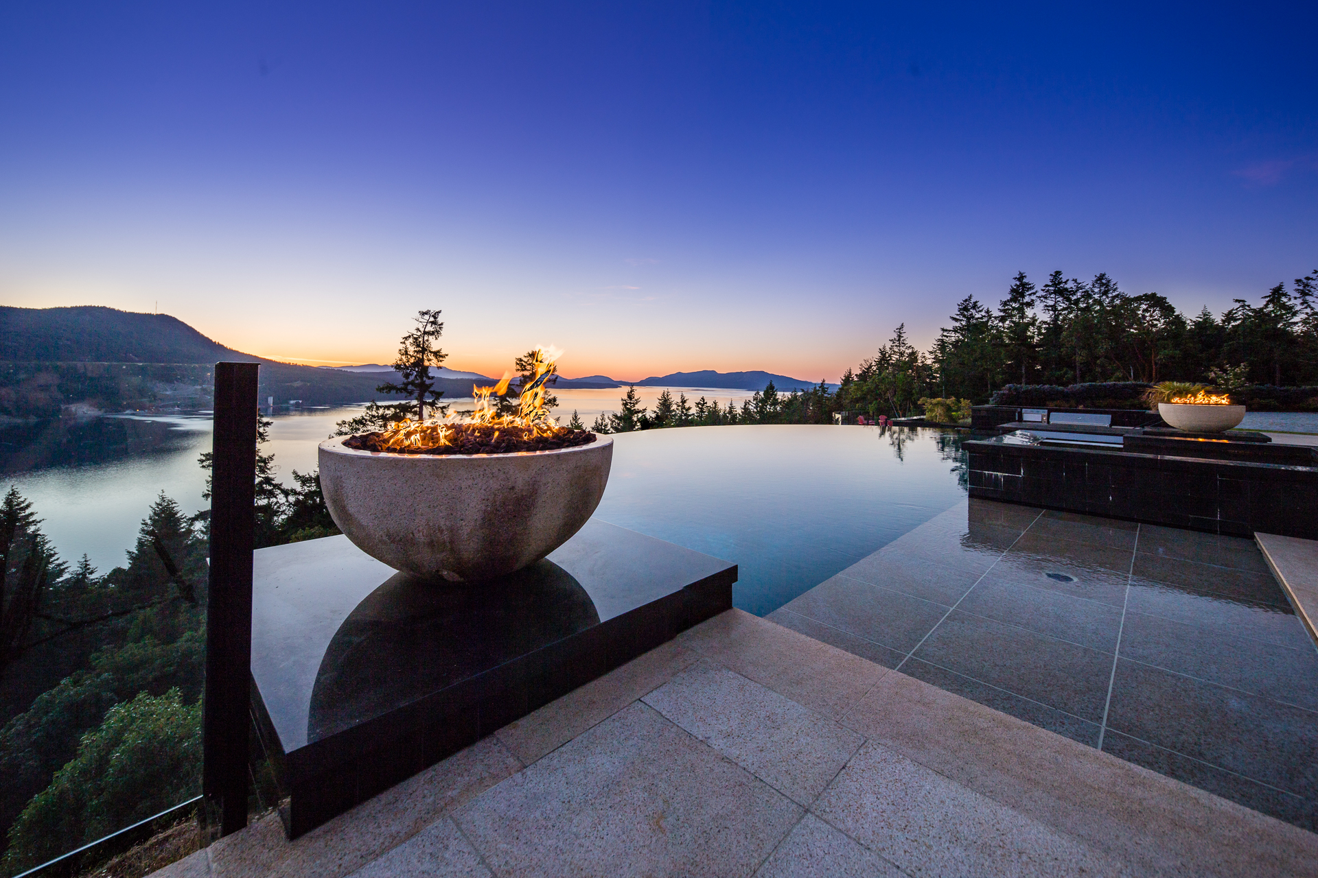 Stunning Infinity Pool at 6720 Willis Road, Victoria Point, Stunning Infinity Pool at 6720 Willis Road, Victoria Point,