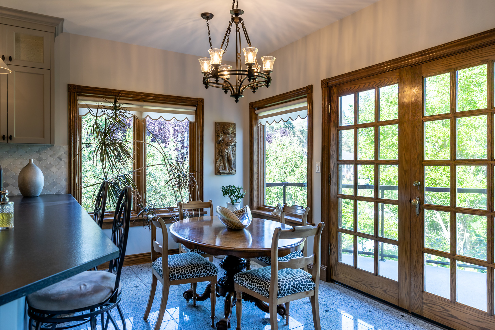 at 392 Crystalview Terrace, Victoria, Bc Bc, at 392 Crystalview Terrace, Victoria, Bc Bc,
