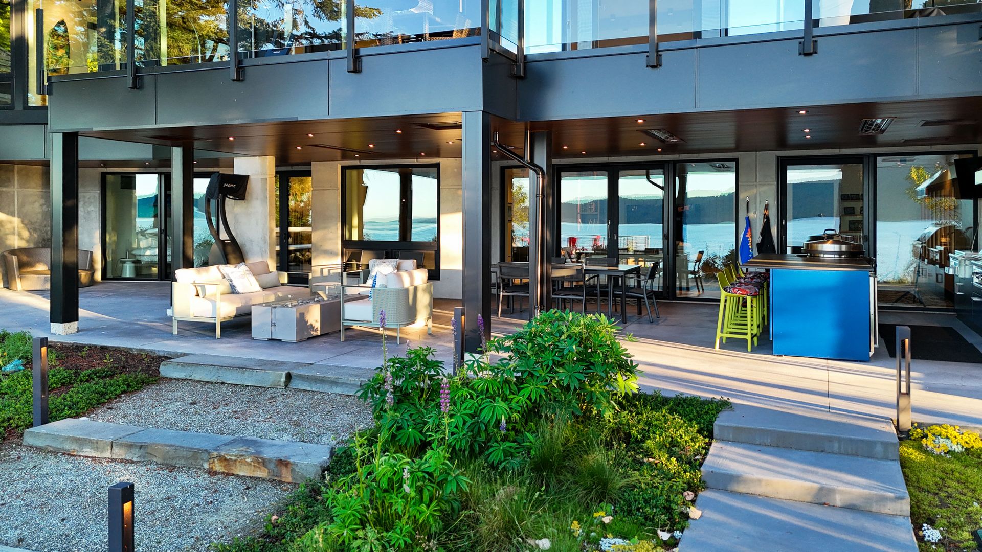  at 848 Lands End Road, Lands End, North Saanich