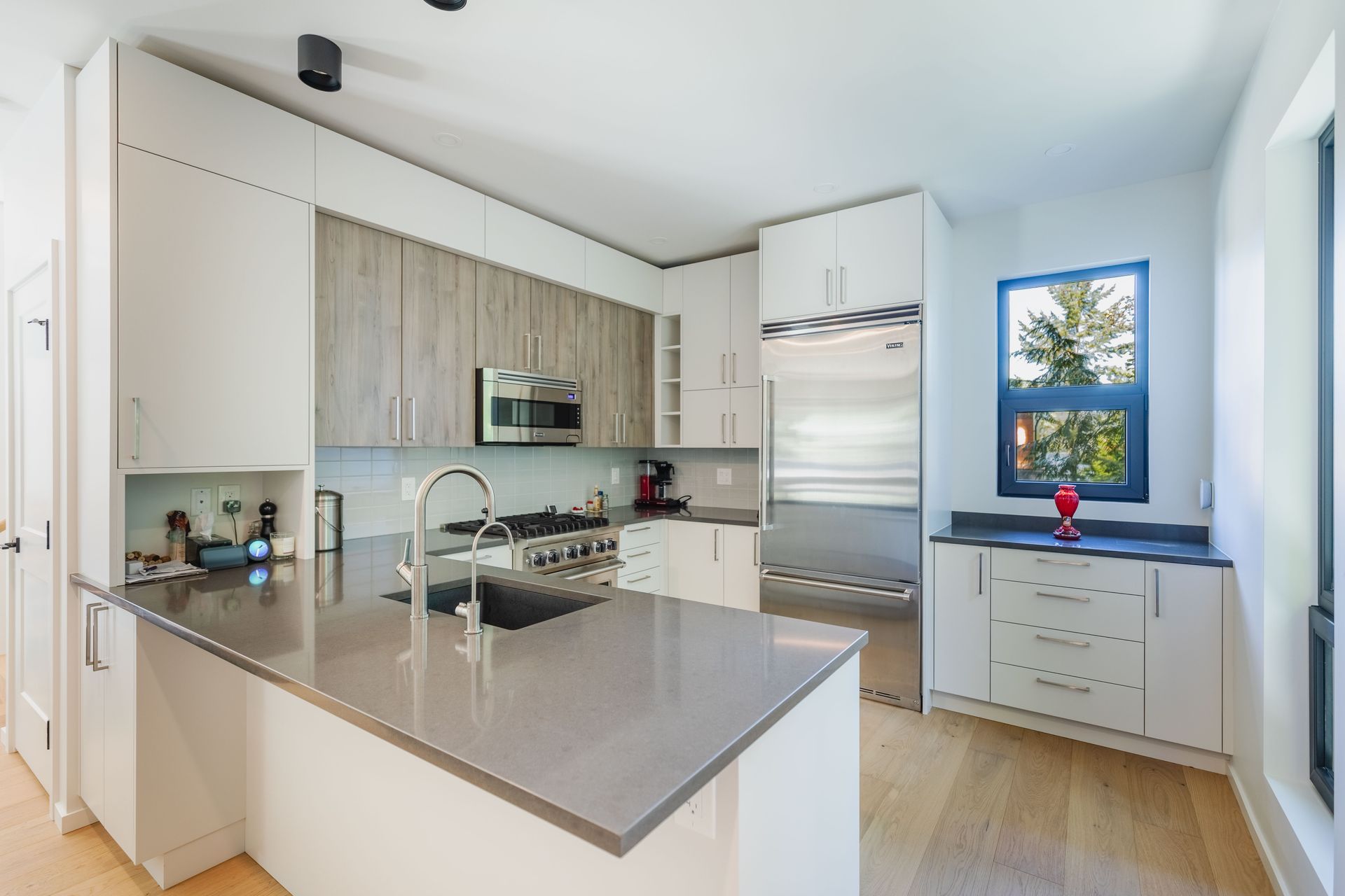  at 848 Lands End Road, Lands End, North Saanich