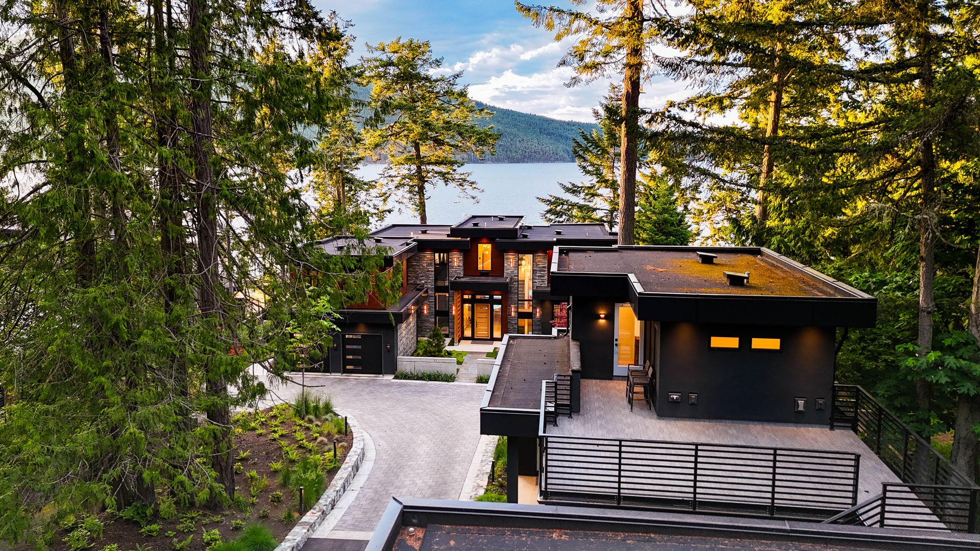  at 848 Lands End Road, Lands End, North Saanich