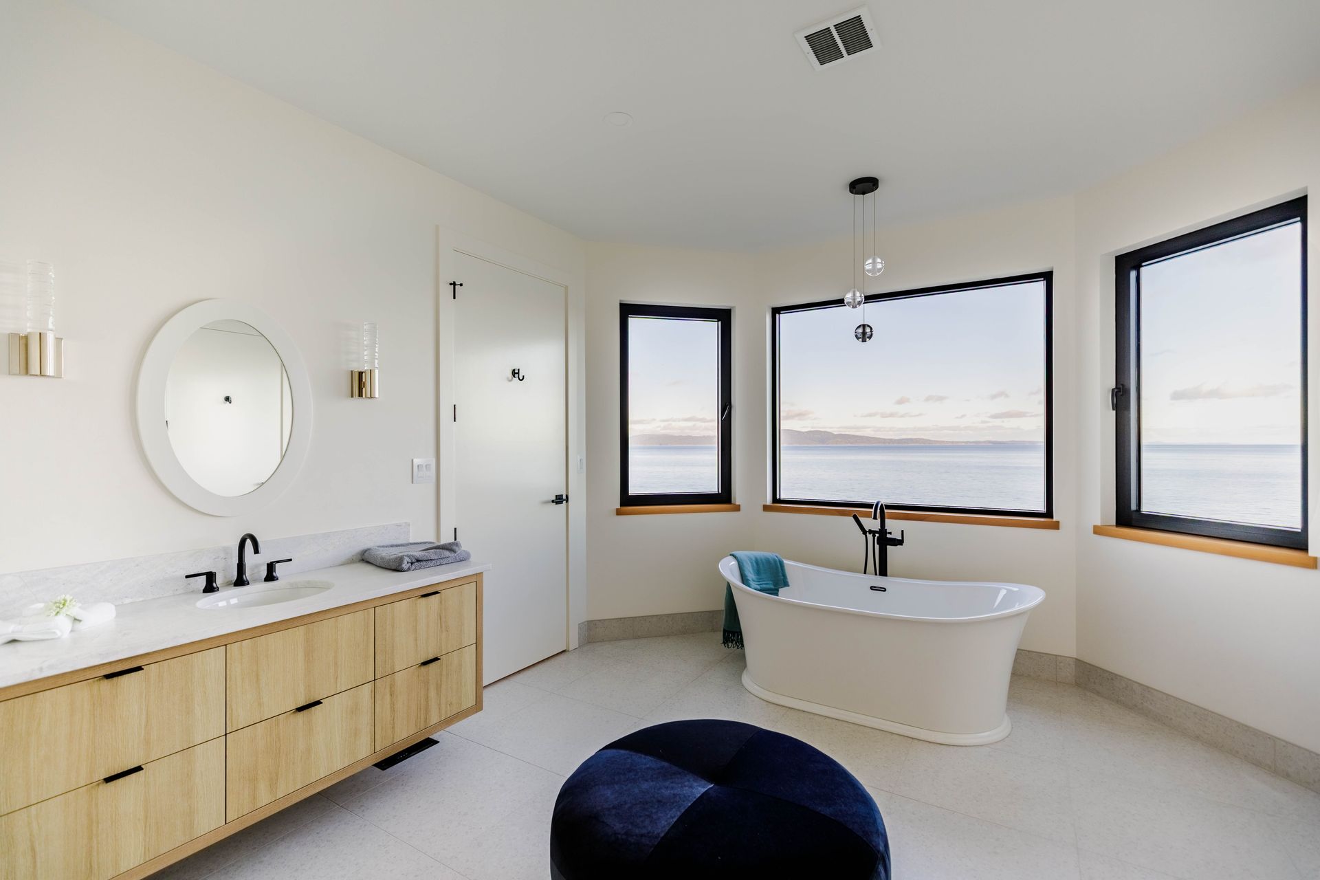  at 4351 Gordon Head Road, Arbutus, Saanich East