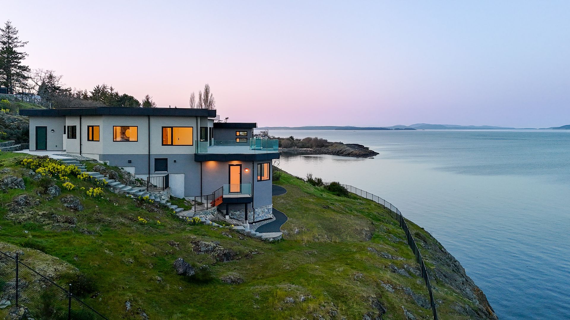  at 4351 Gordon Head Road, Arbutus, Saanich East
