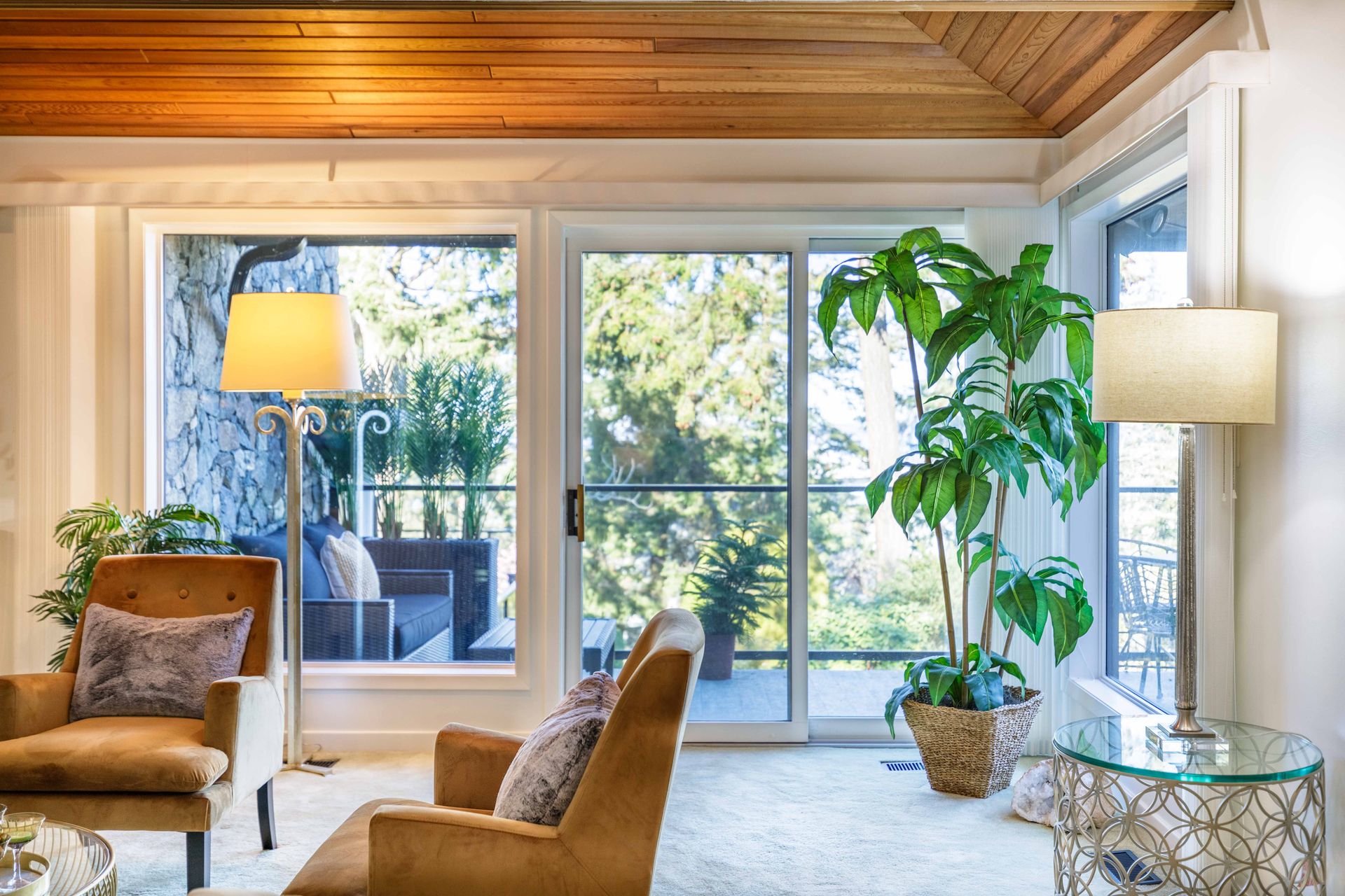  at 104 - 2829 Arbutus Road, Ten Mile Point, Saanich East