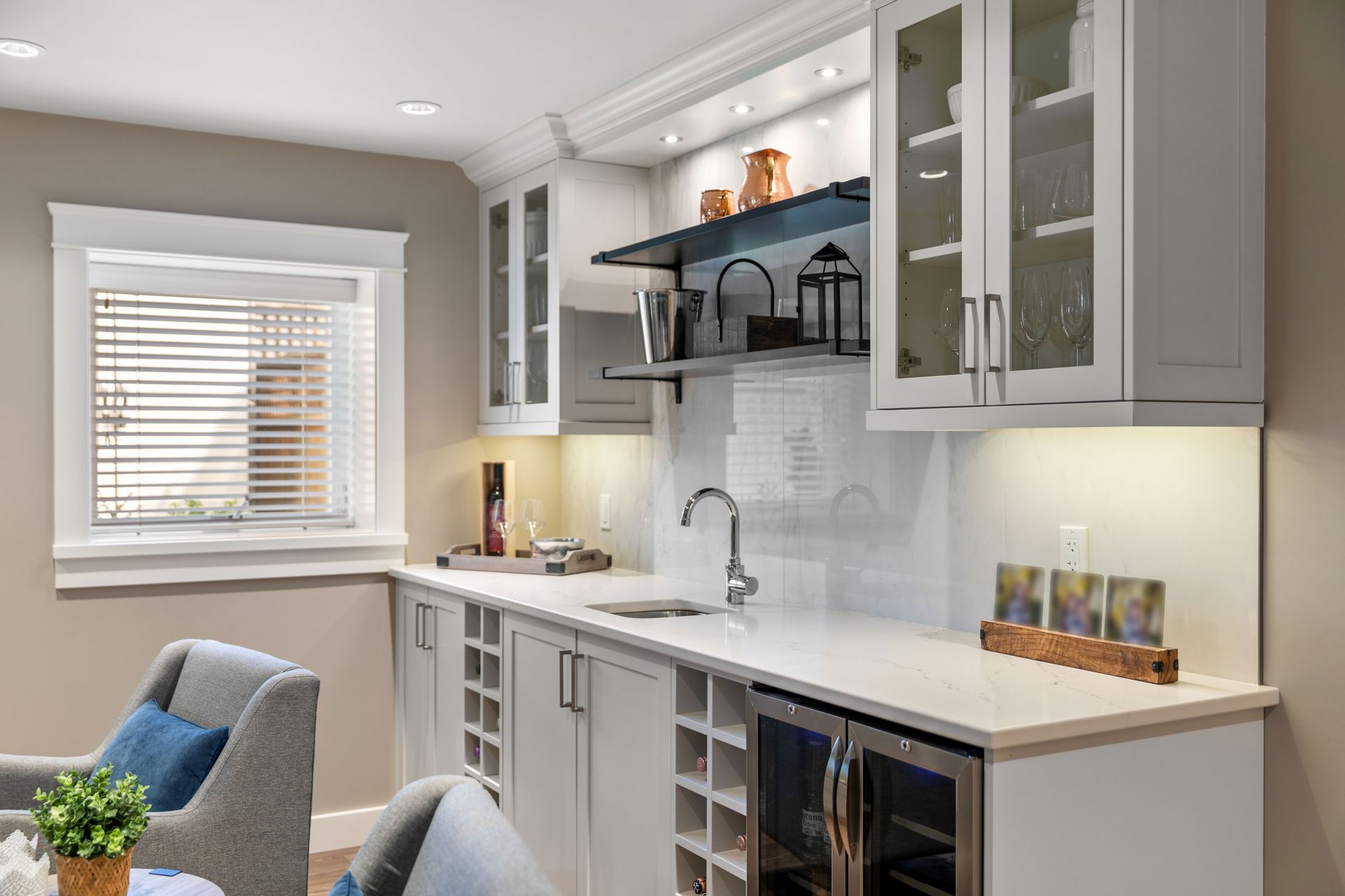  at 2080 Allenby Street, Henderson, Oak Bay