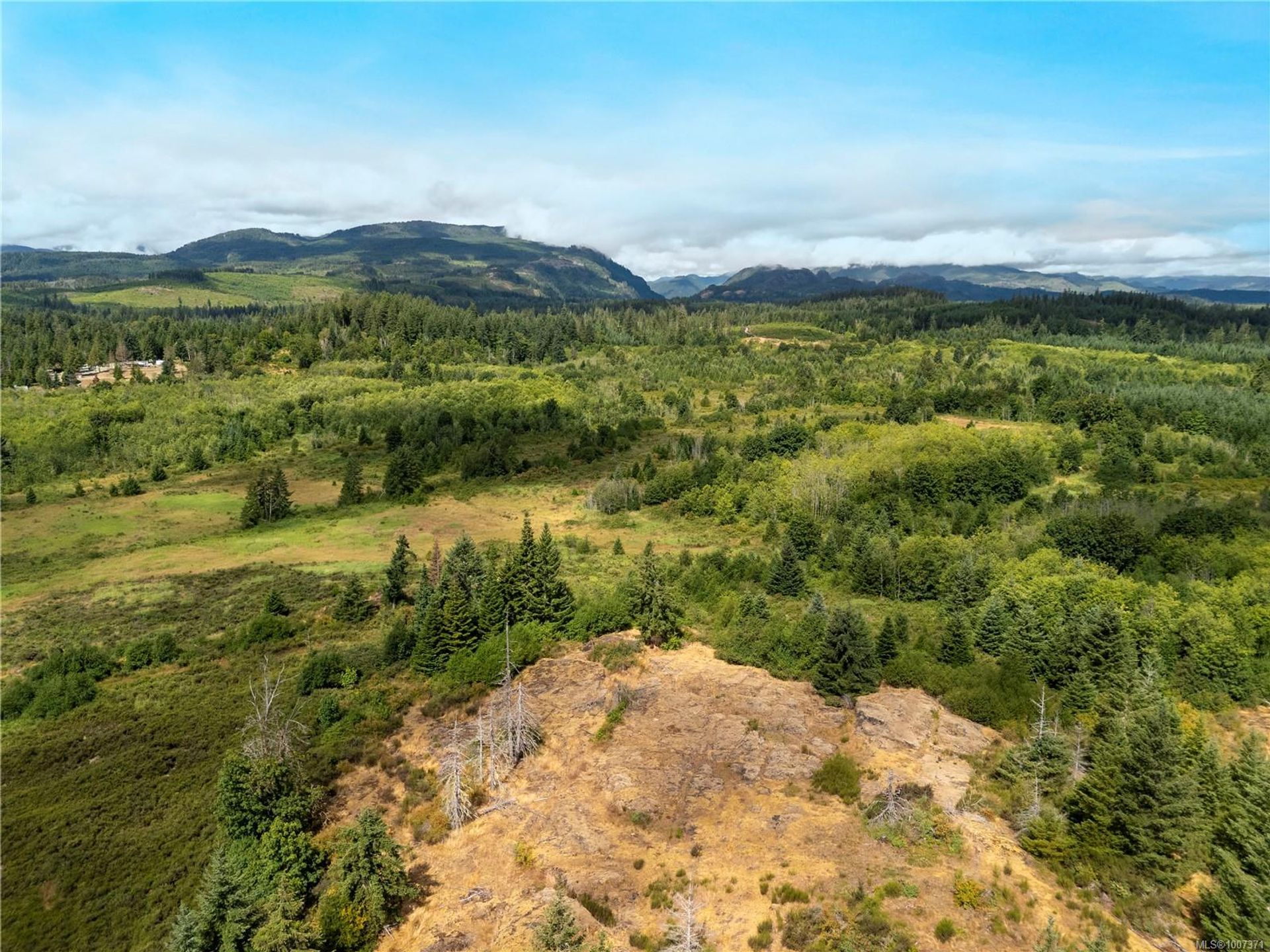  at 8855 Central Lake Road, Sproat Lake, Port Alberni