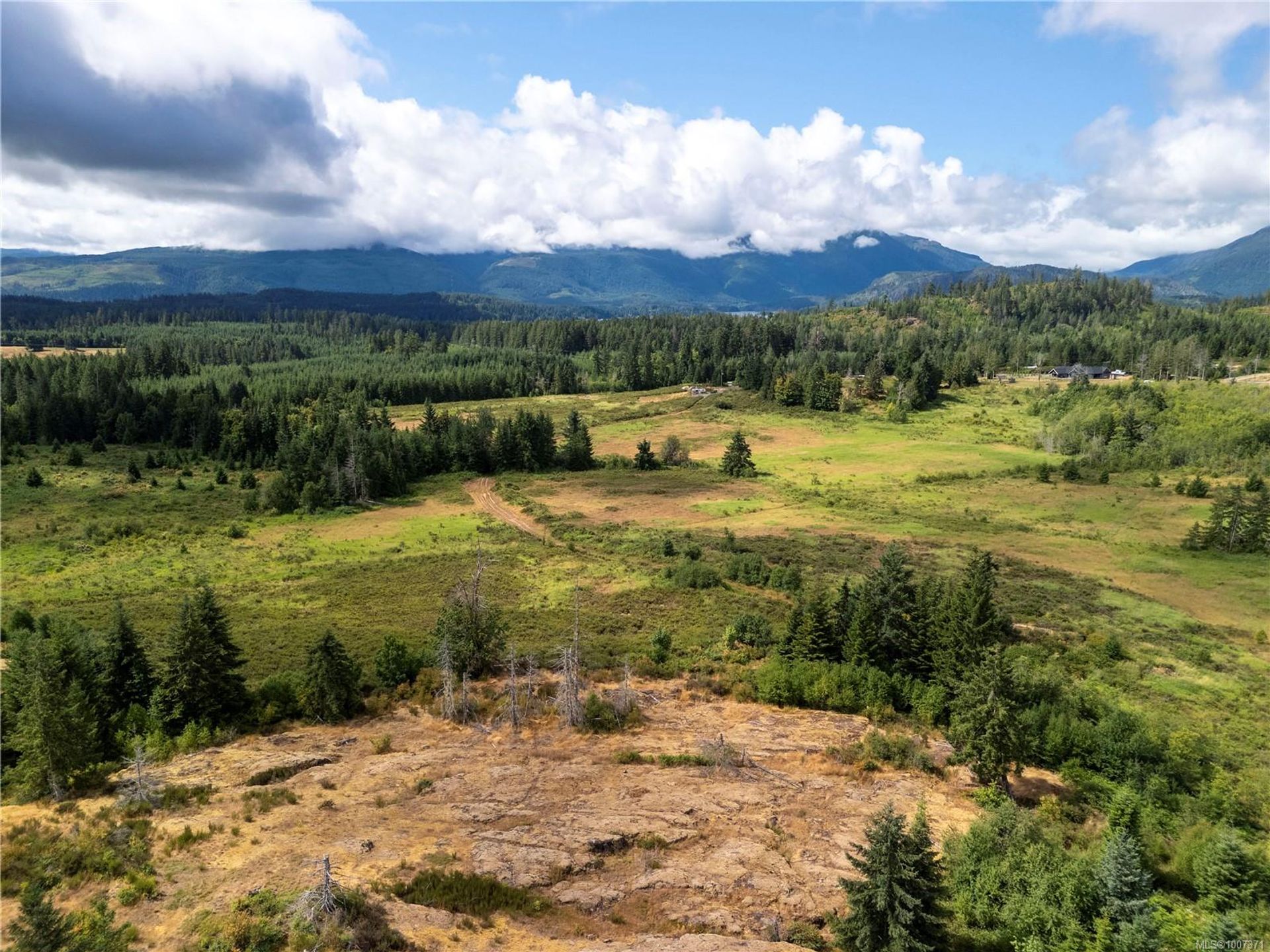  at 8855 Central Lake Road, Sproat Lake, Port Alberni