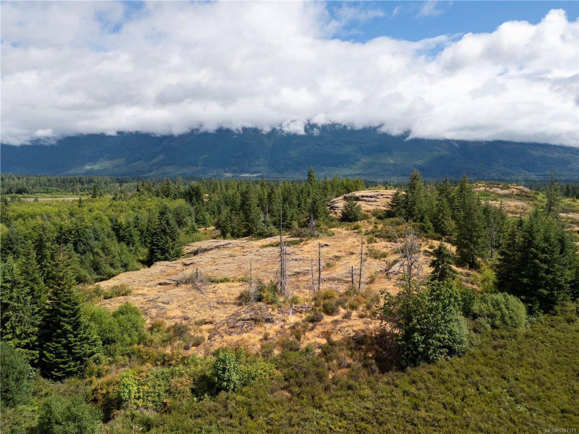  at 8855 Central Lake Road, Sproat Lake, Port Alberni