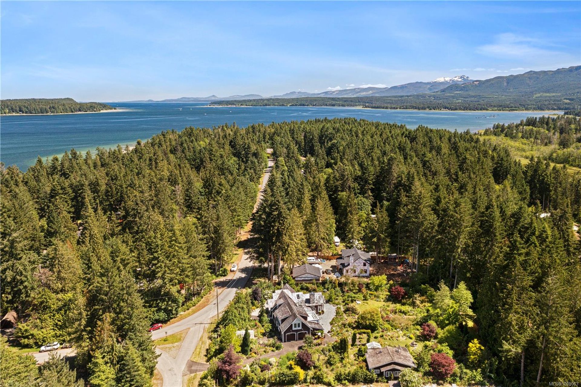 at 7679 Victor Lane, Union Bay/Fanny Bay, Comox Valley  at 7679 Victor Lane, Union Bay/Fanny Bay, Comox Valley