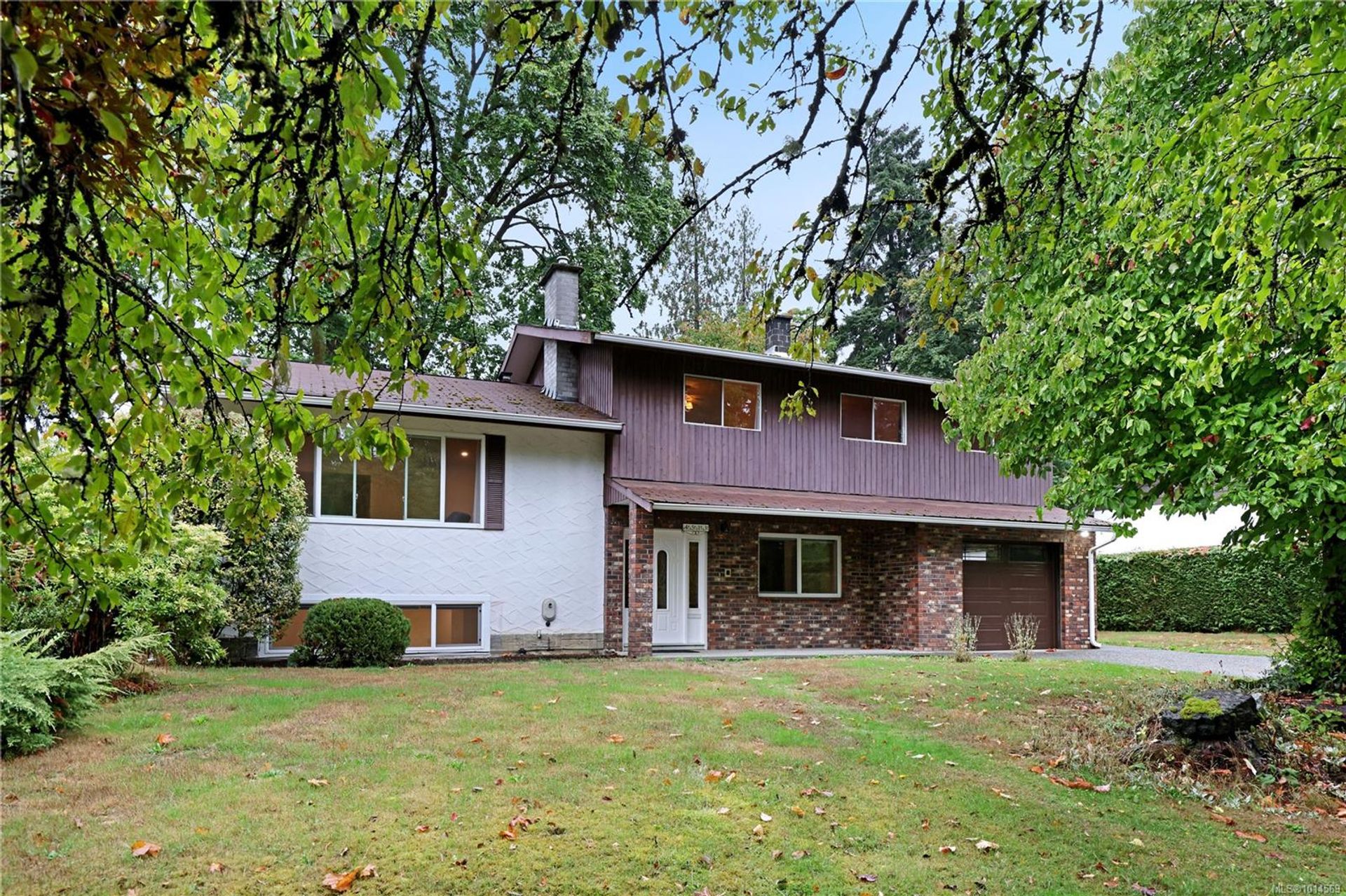 4513 Glenside Crescent, Port Alberni, Port Alberni and West Coast  by Luxury Island Homes | Premium Real Estate Services | Vancouver Island 4513 Glenside Crescent, Port Alberni, Port Alberni and West Coast