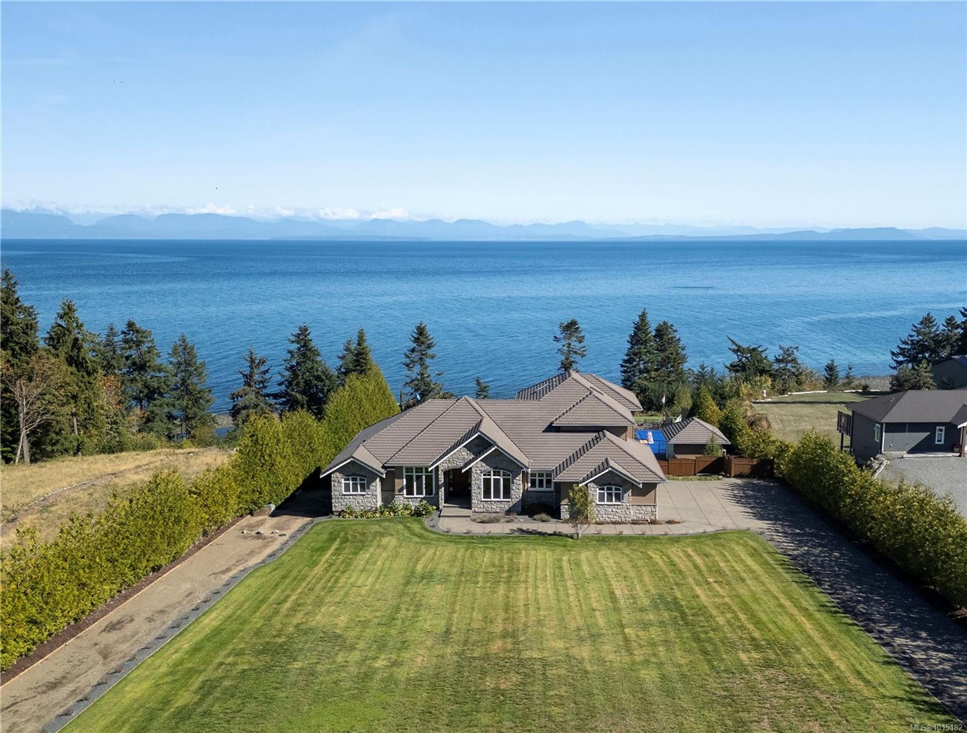 6480-eagles-courtenay-north-comox-valley-09 at 6480 Eagles Drive, Courtenay North, Comox Valley 6480-eagles-courtenay-north-comox-valley-09 at 6480 Eagles Drive, Courtenay North, Comox Valley