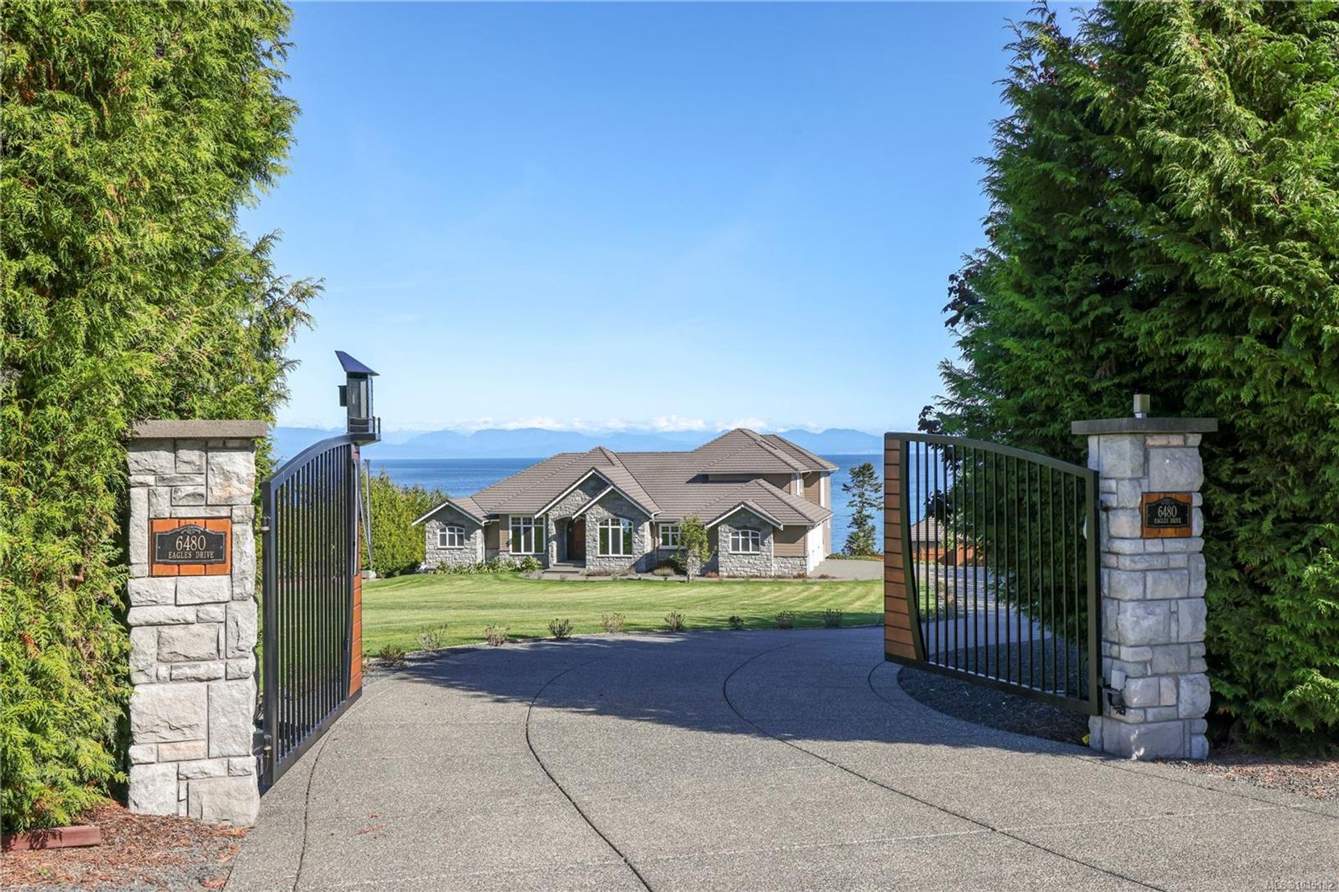 6480-eagles-courtenay-north-comox-valley-50 at 6480 Eagles Drive, Courtenay North, Comox Valley