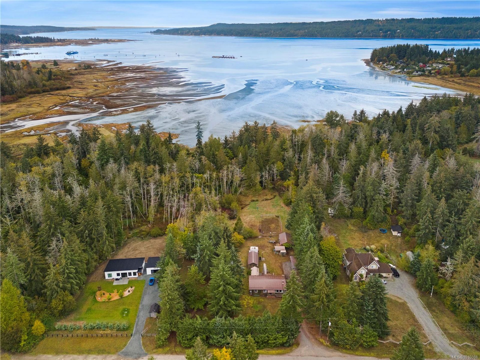 372-bates-union-bayfanny-bay-comox-valley-02 at 372 Bates Drive, Union Bay/Fanny Bay, Comox Valley