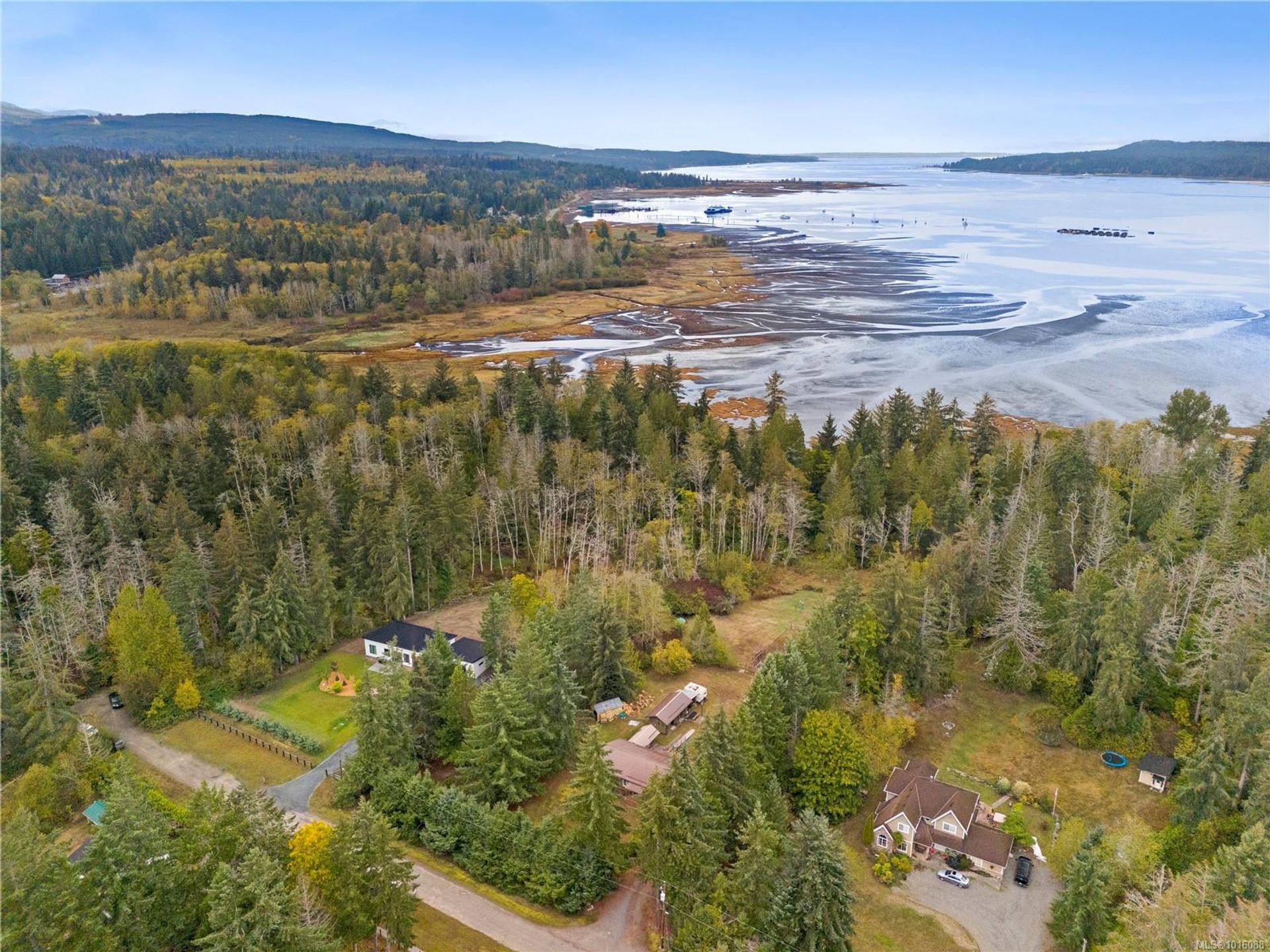 372-bates-union-bayfanny-bay-comox-valley-04 at 372 Bates Drive, Union Bay/Fanny Bay, Comox Valley