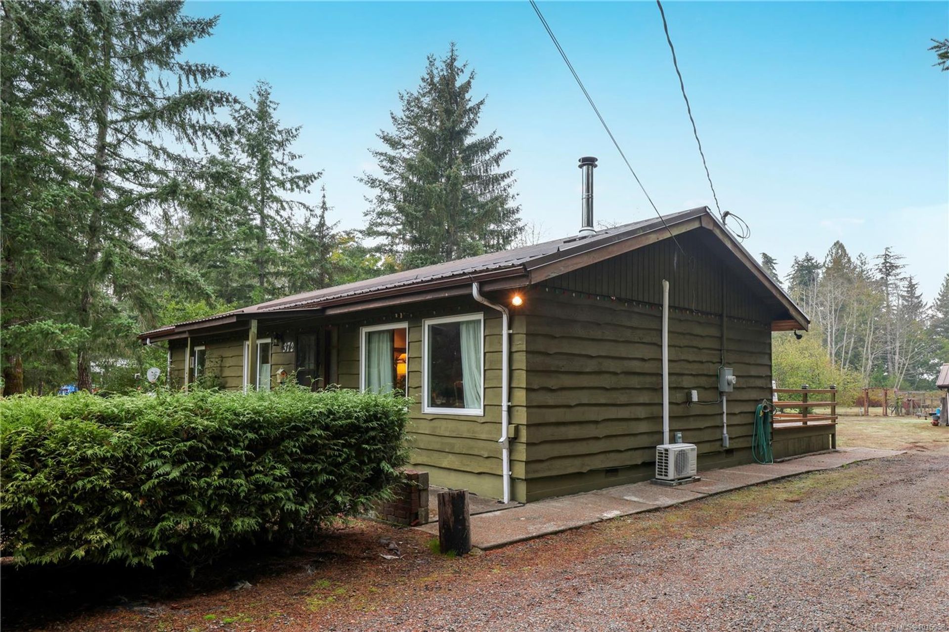 372-bates-union-bayfanny-bay-comox-valley-10 at 372 Bates Drive, Union Bay/Fanny Bay, Comox Valley 372-bates-union-bayfanny-bay-comox-valley-10 at 372 Bates Drive, Union Bay/Fanny Bay, Comox Valley