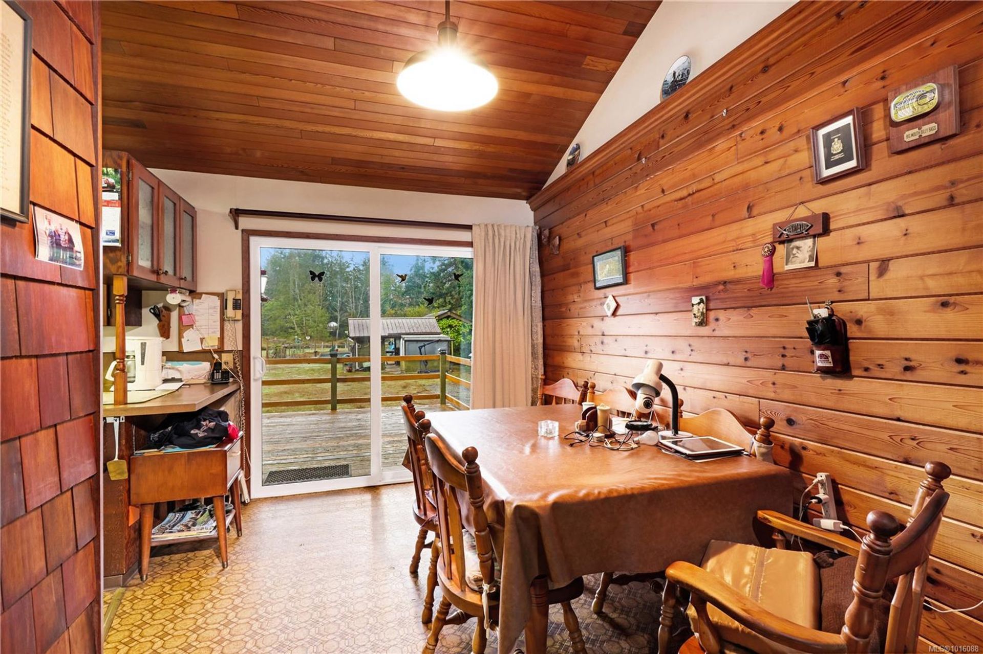 372-bates-union-bayfanny-bay-comox-valley-14 at 372 Bates Drive, Union Bay/Fanny Bay, Comox Valley 372-bates-union-bayfanny-bay-comox-valley-14 at 372 Bates Drive, Union Bay/Fanny Bay, Comox Valley