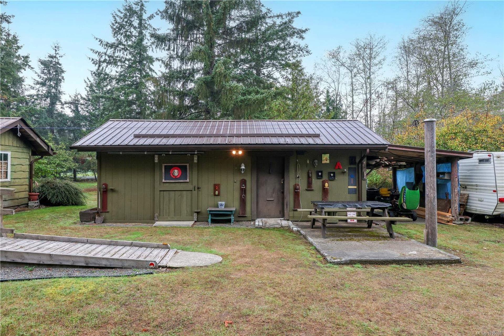 372-bates-union-bayfanny-bay-comox-valley-23 at 372 Bates Drive, Union Bay/Fanny Bay, Comox Valley 372-bates-union-bayfanny-bay-comox-valley-23 at 372 Bates Drive, Union Bay/Fanny Bay, Comox Valley