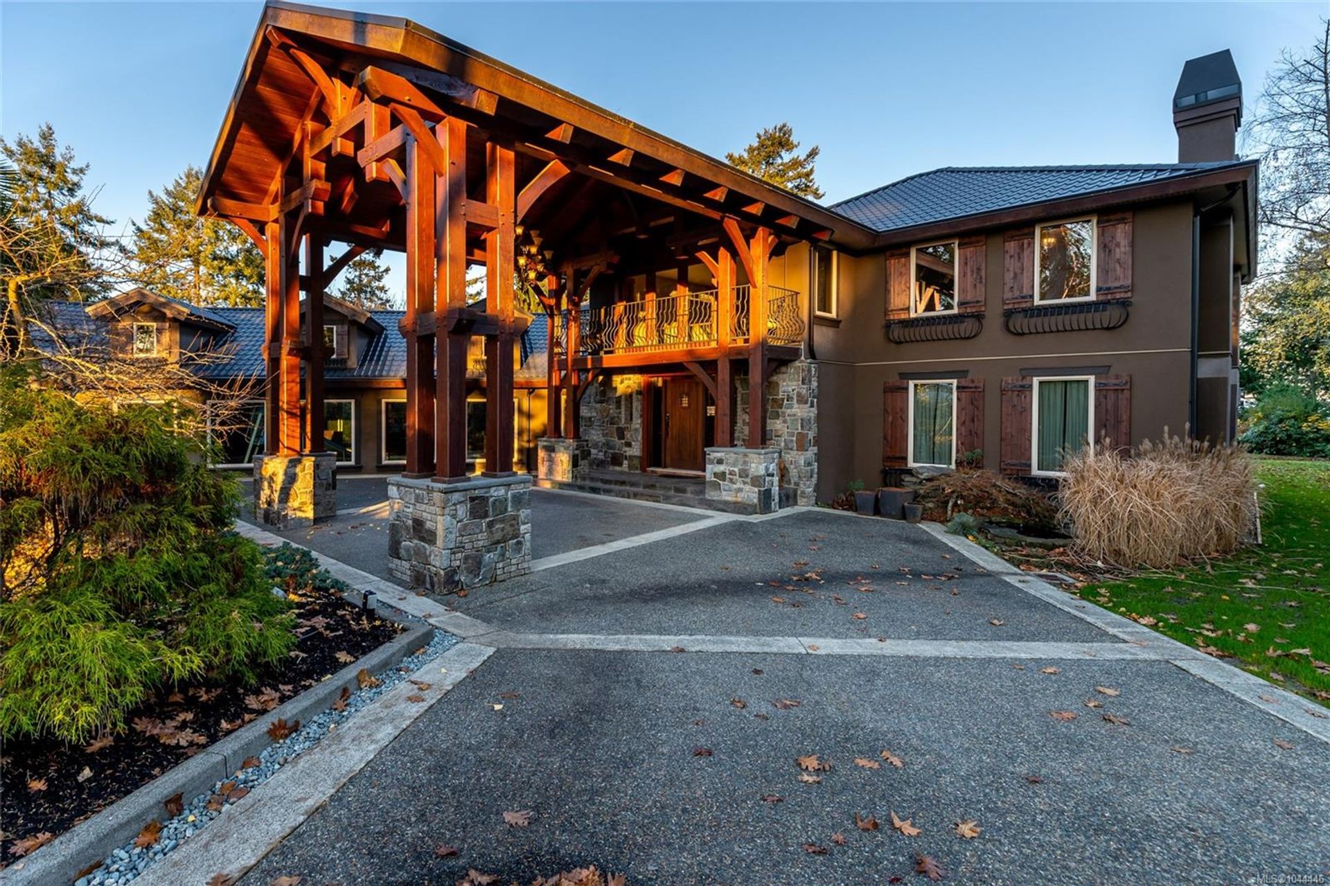 511-soriel-parksville-parksvillequalicum-02 at 511 Soriel Road, Parksville, Oceanside