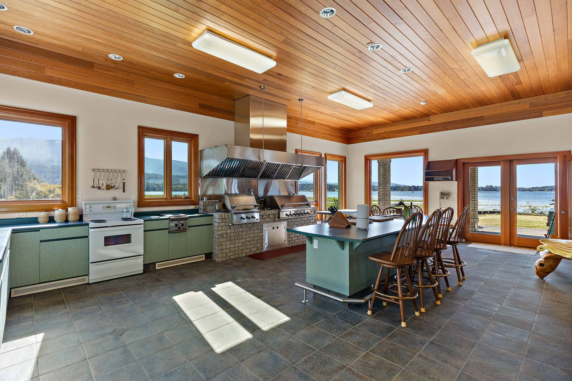  at 340 Berray Road, Union Bay/Fanny Bay, Comox Valley