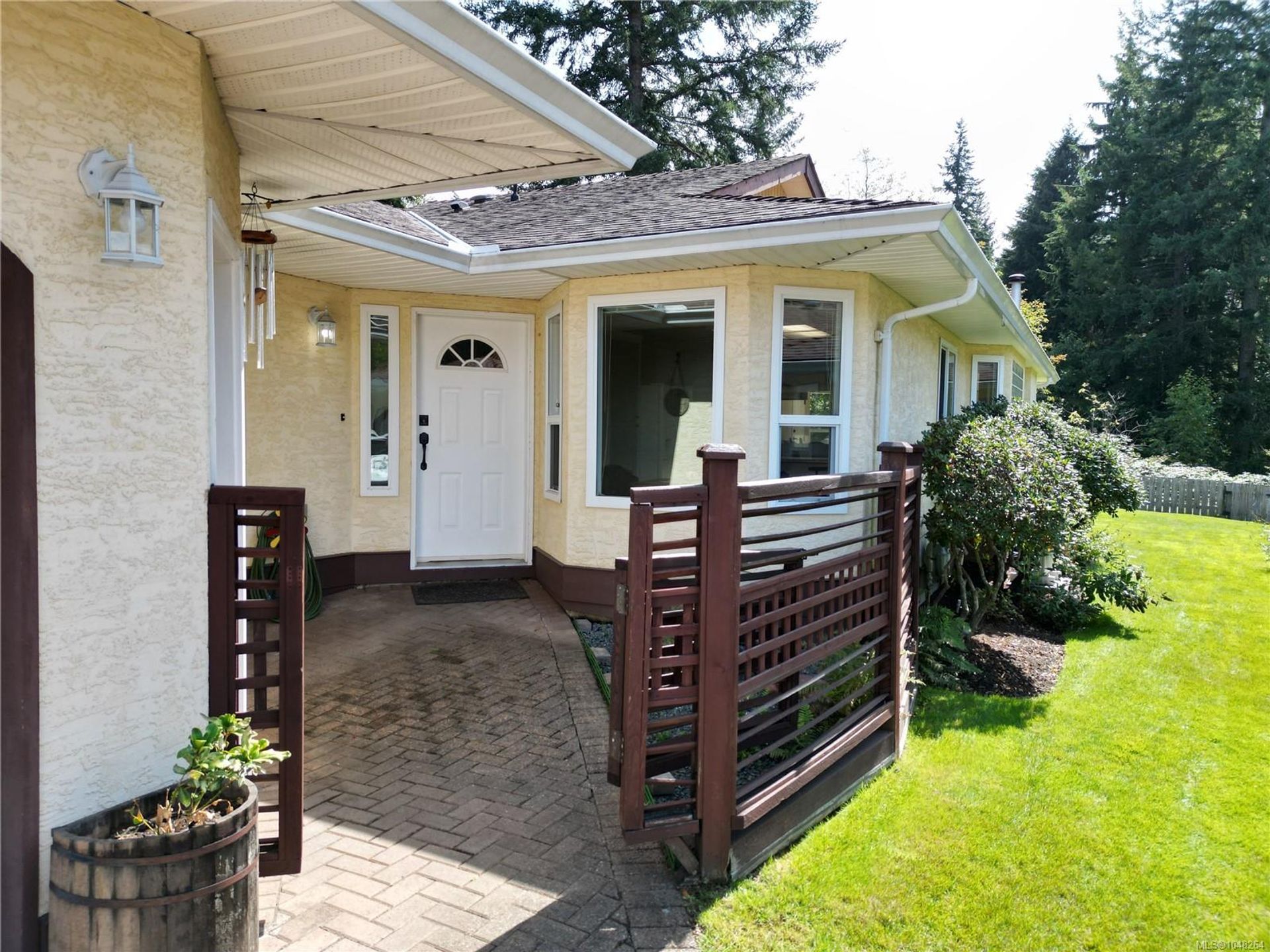 605-rockland-campbell-river-central-campbell-river-02 at #19 - 605 Rockland Road, Campbell River Central, Campbell River