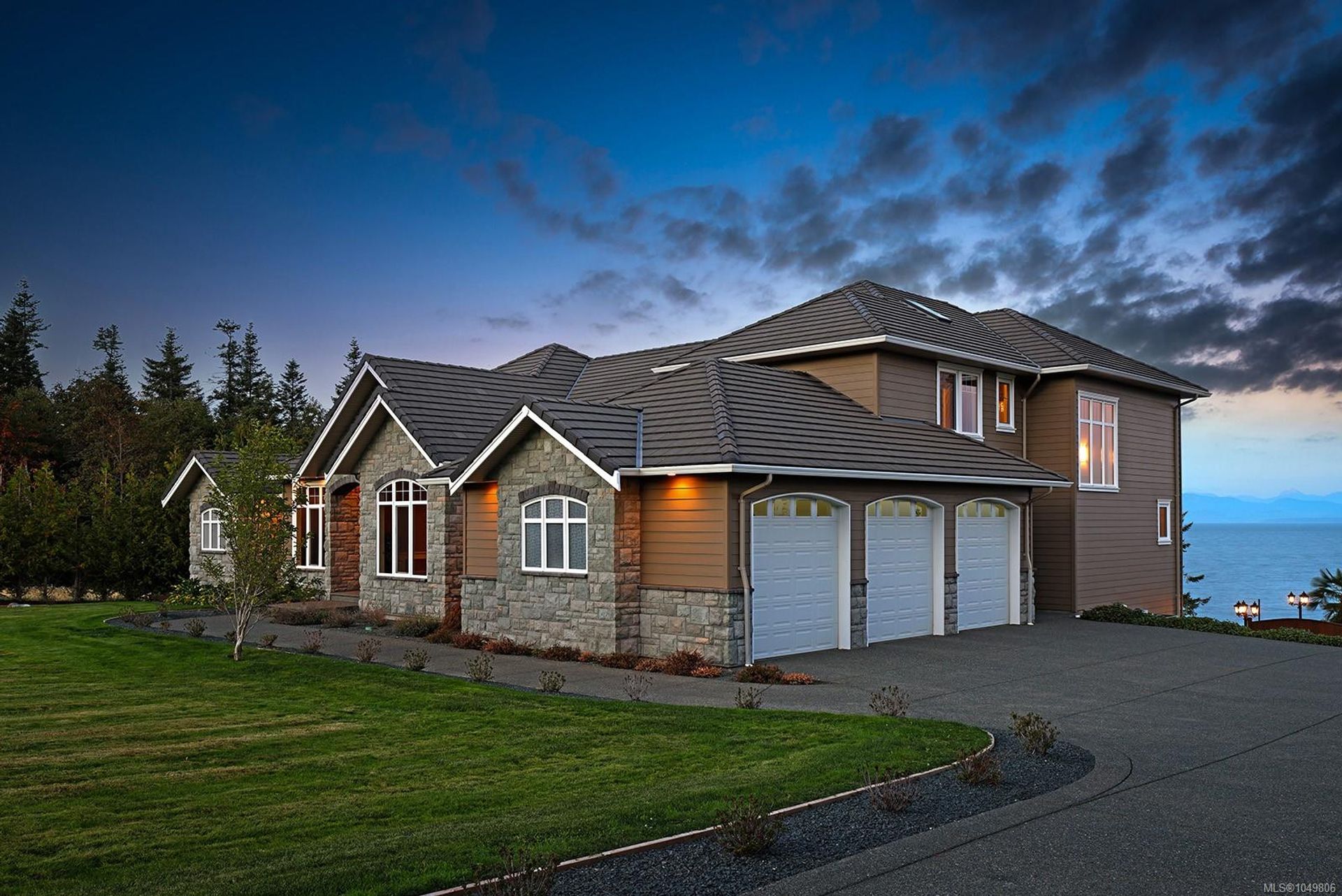 6480-eagles-courtenay-north-comox-valley-40 at 6480 Eagles Drive, Courtenay North, Comox Valley