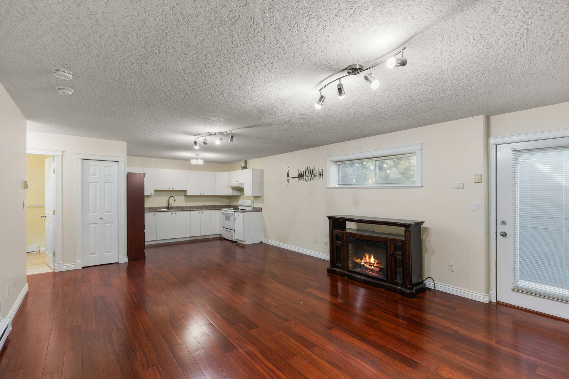  at 3908A Ascot Drive, Cedar Hill, Saanich East