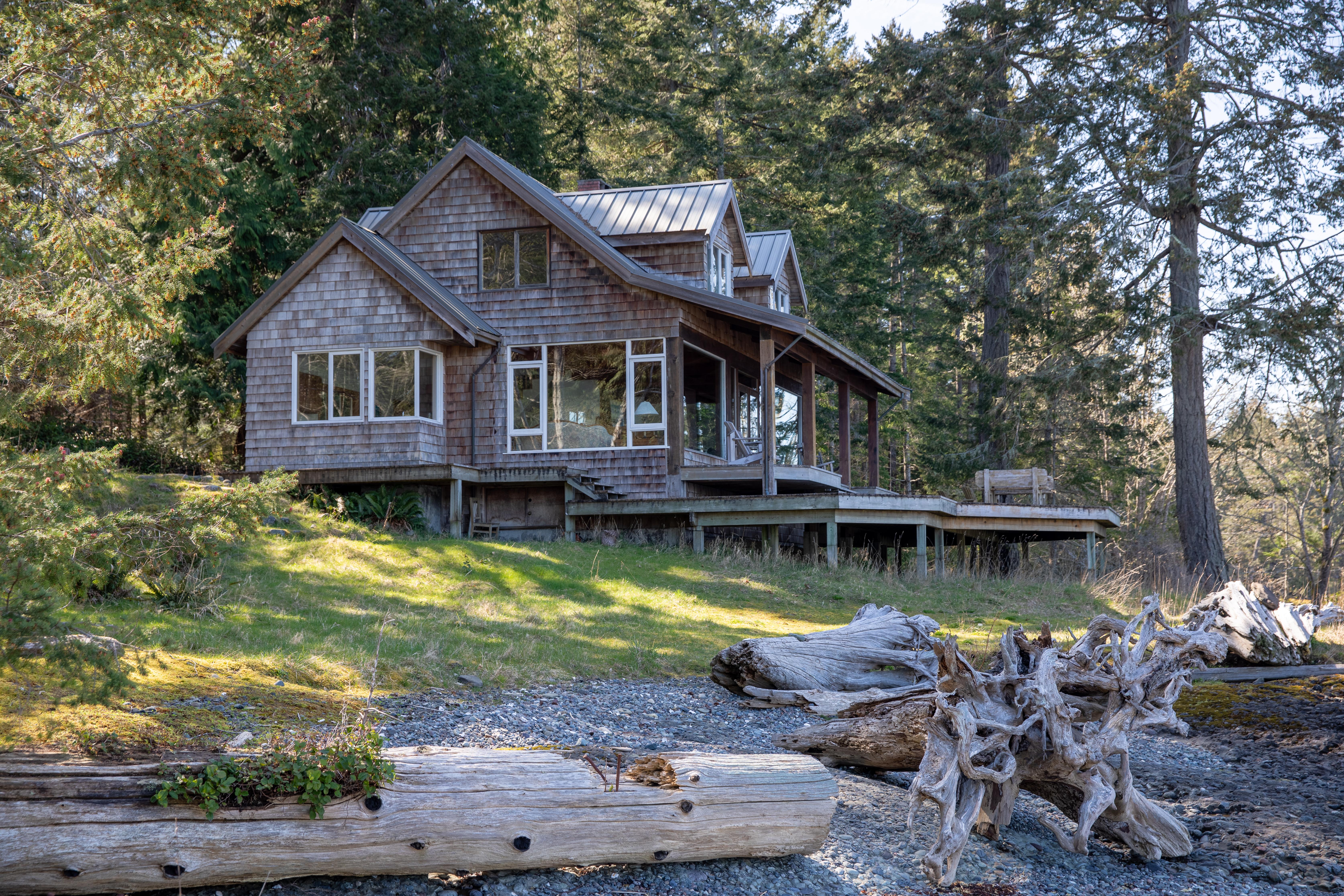 6046 East Road, Denman Island (Zone 2), Coastal Islands 