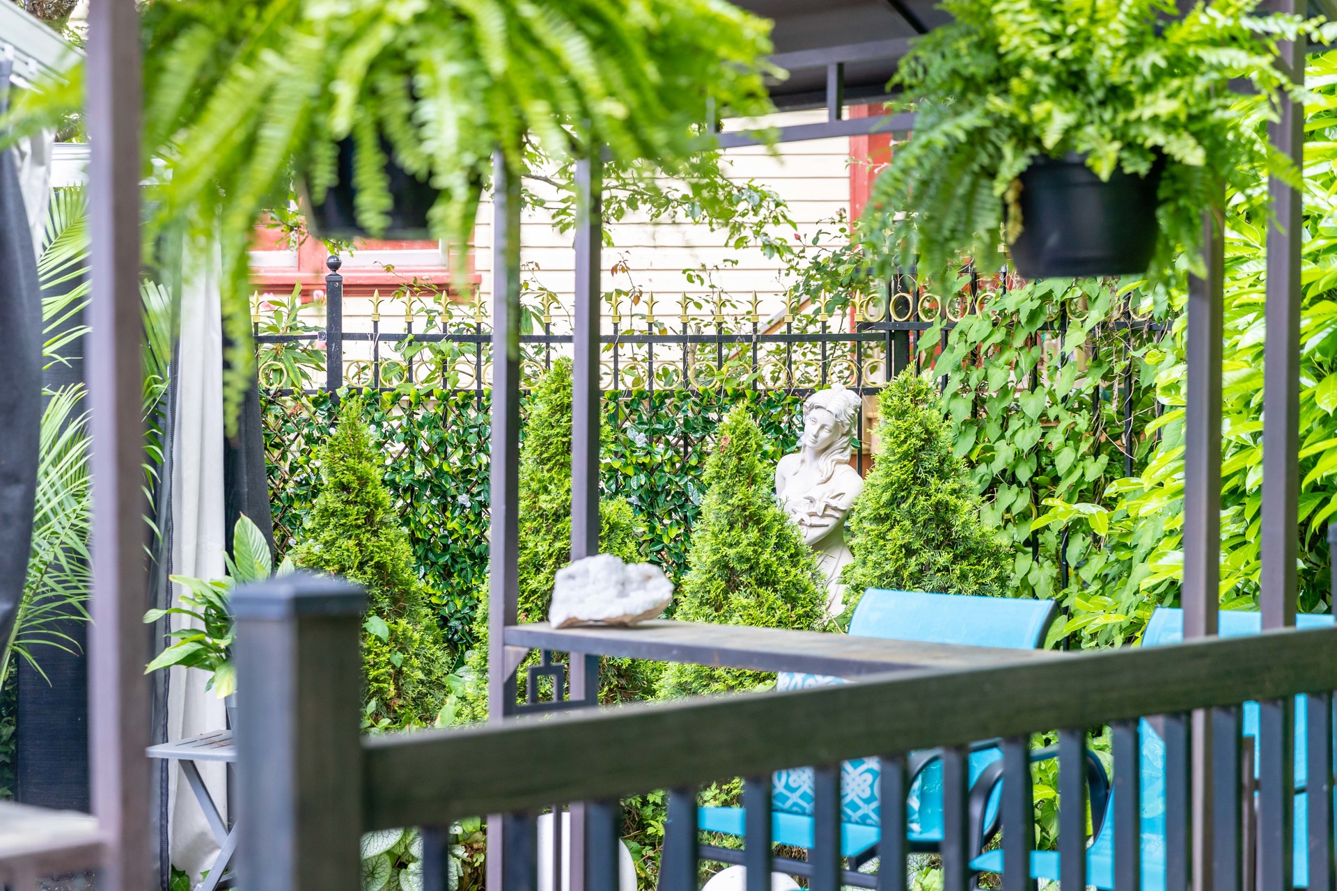  at 255 Government Street, Victoria Bc