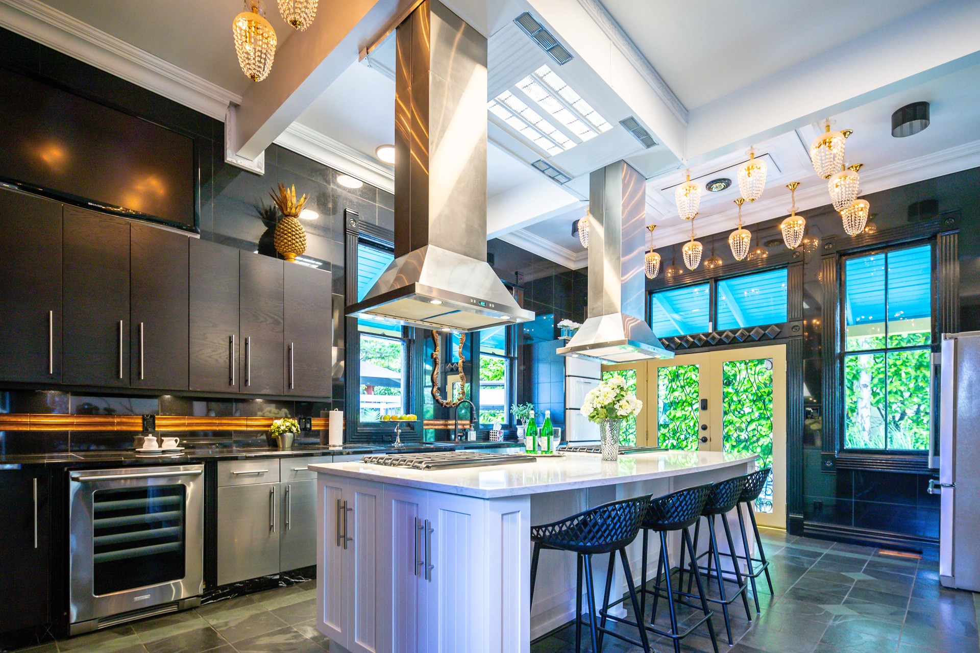  at 255 Government Street, Victoria Bc