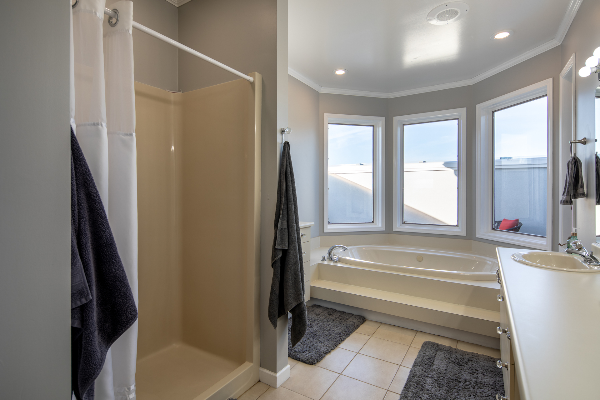 Master Bathroom at 1950 Highfield Road, Central Saanich, Victoria Bc