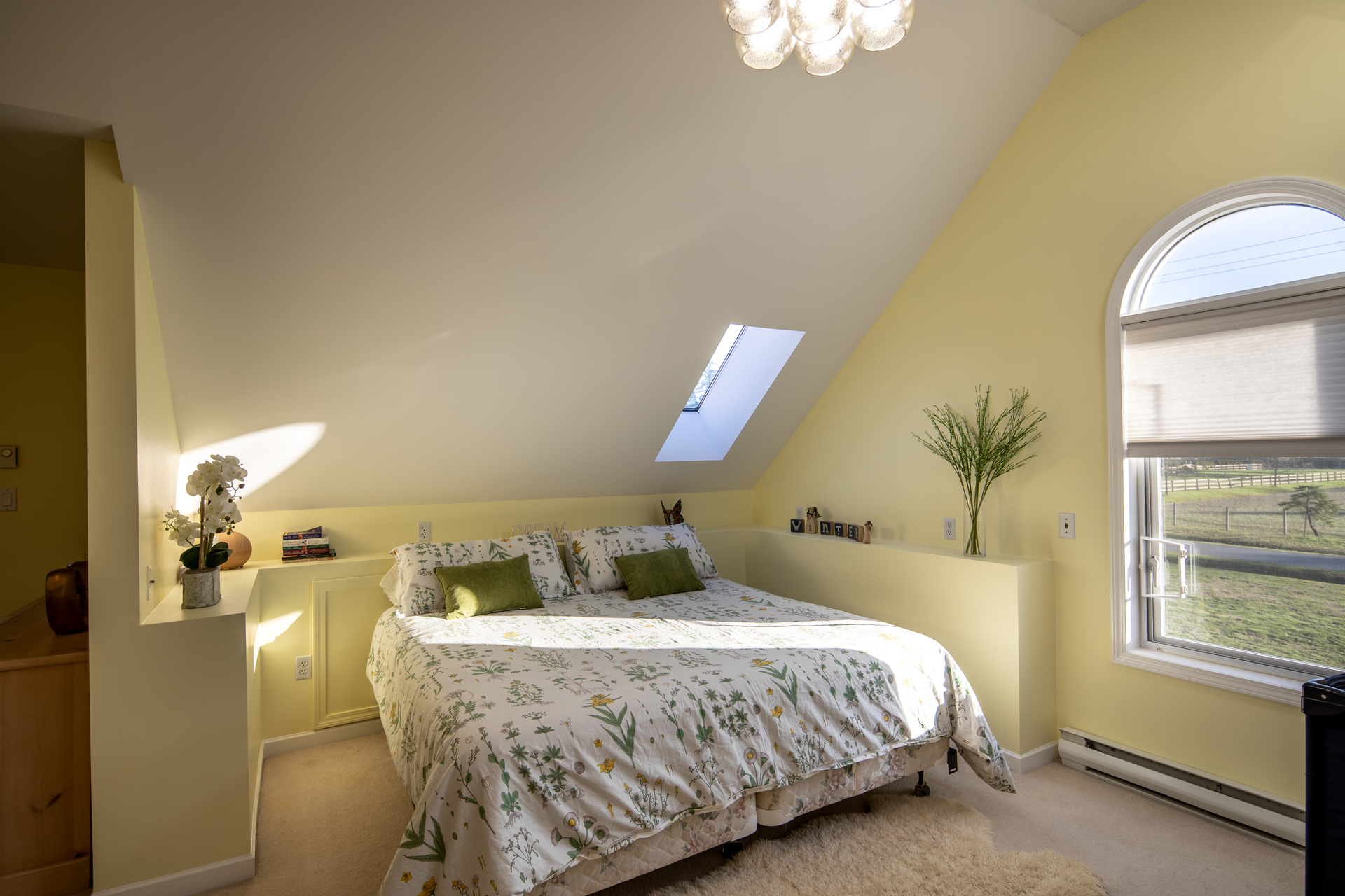 Guest Room at 1950 Highfield Road, Central Saanich, Victoria Bc Bc, Guest Room at 1950 Highfield Road, Central Saanich, Victoria Bc Bc,