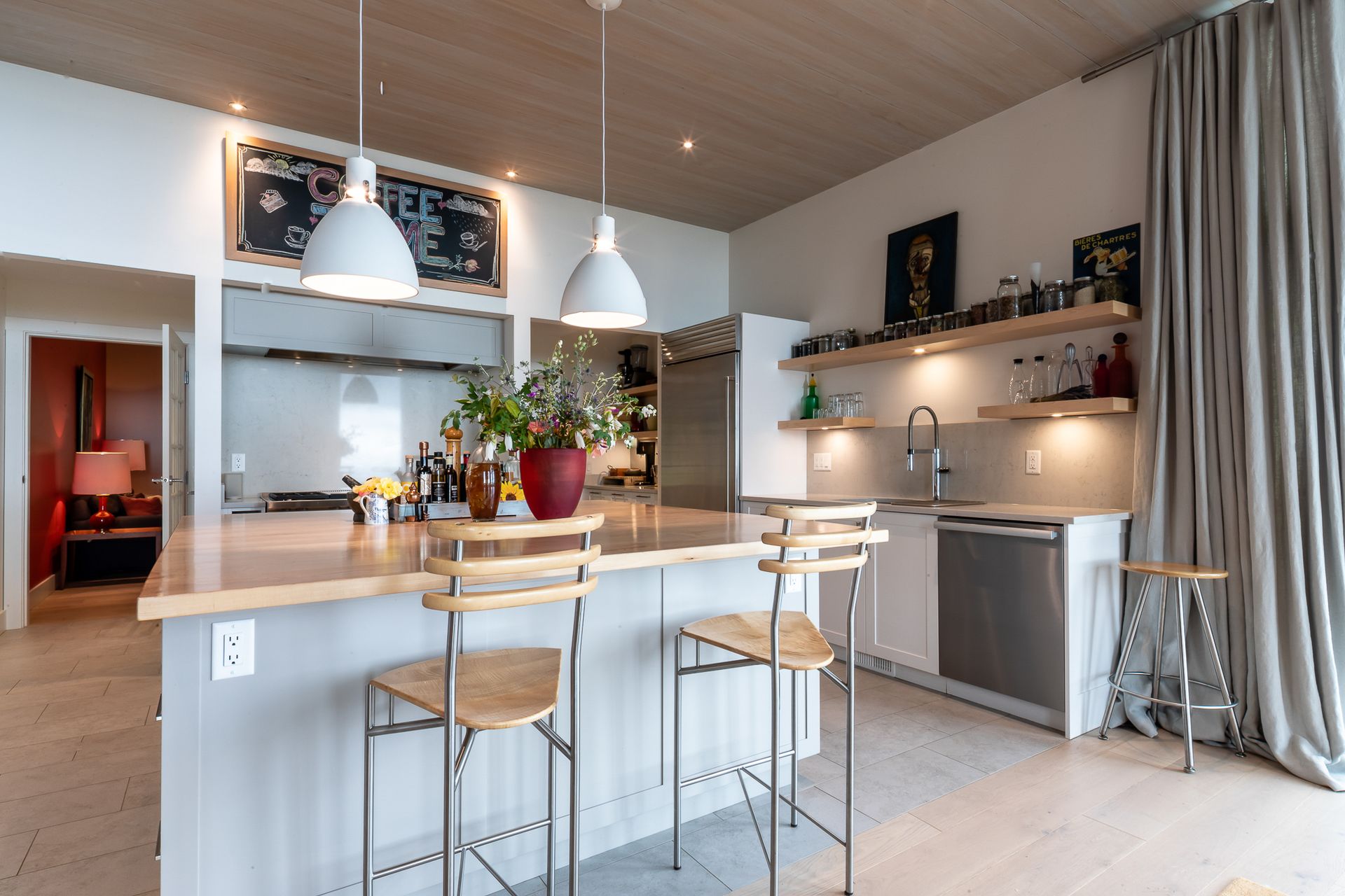 Breakfast bar at 377 Seymour Heights, Salt Spring, Gulf Islands