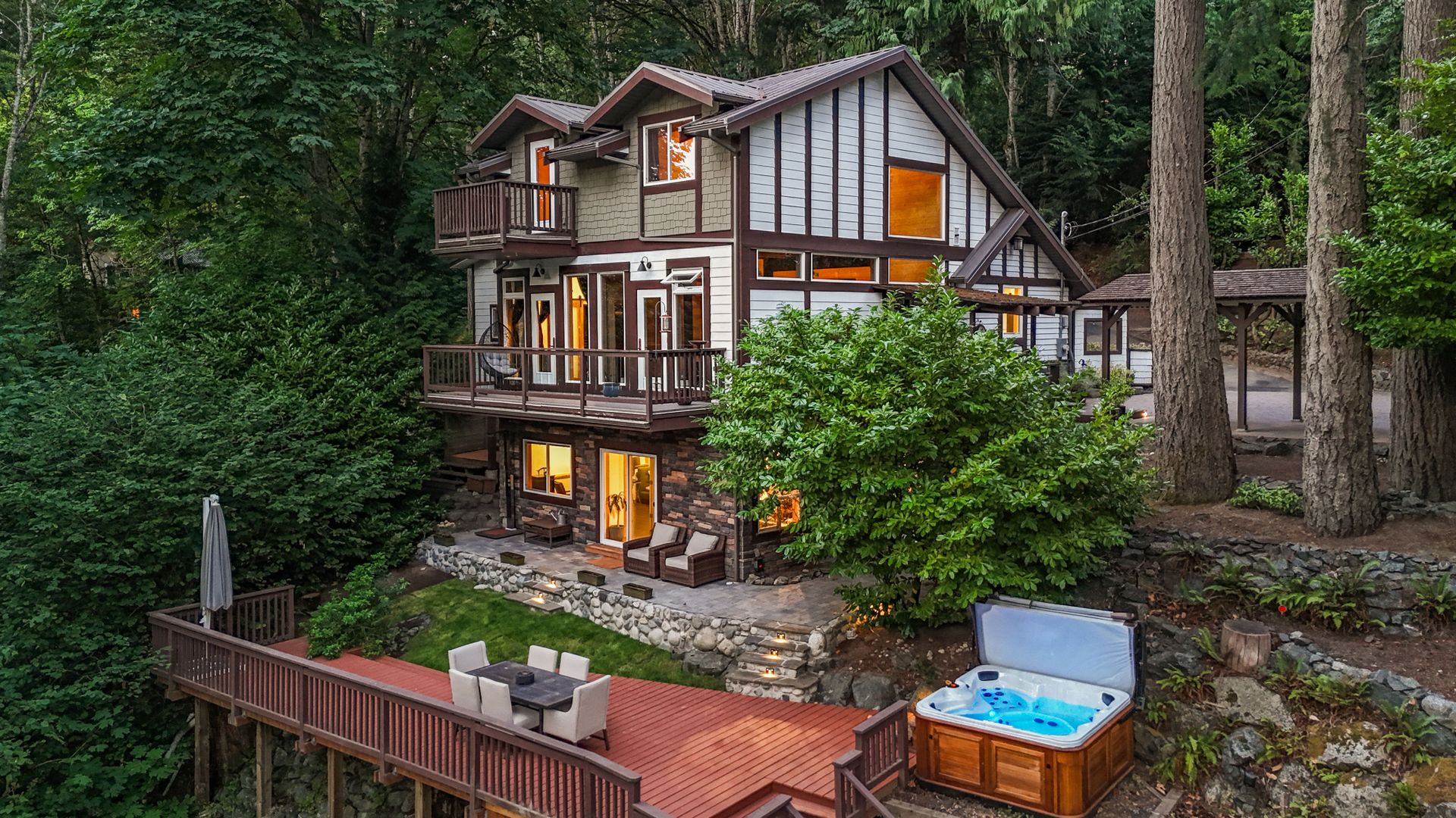  at 1713 Falcon Heights Road, Victoria