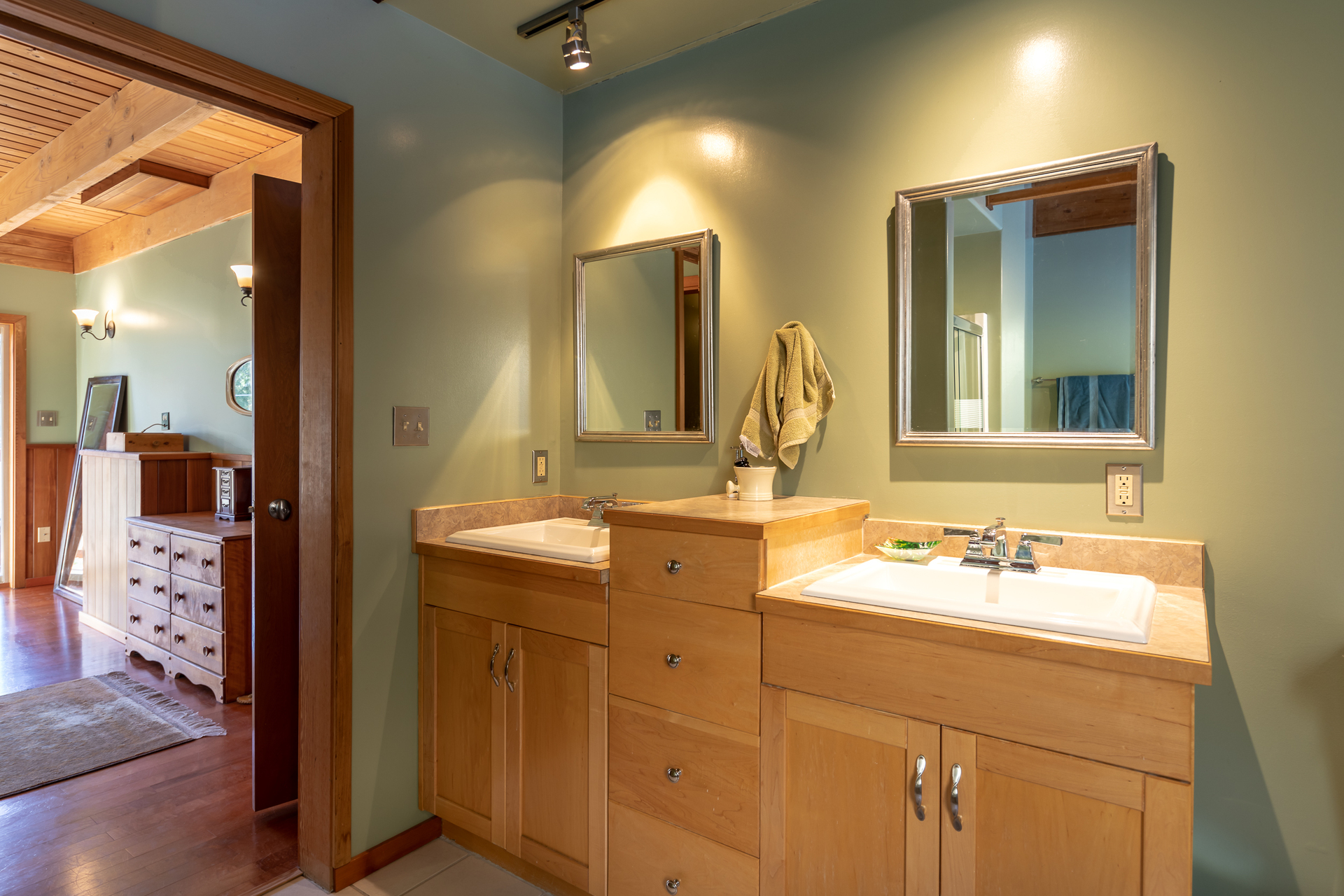 at 297 North Shore Road, Lake Cowichan, Cowichan at 297 North Shore Road, Lake Cowichan, Cowichan