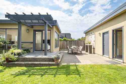 at 1049 Jefferson Avenue, Sentinel Hill, West Vancouver  at 1049 Jefferson Avenue, Sentinel Hill, West Vancouver