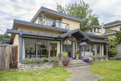 at 1049 Jefferson Avenue, Sentinel Hill, West Vancouver  at 1049 Jefferson Avenue, Sentinel Hill, West Vancouver