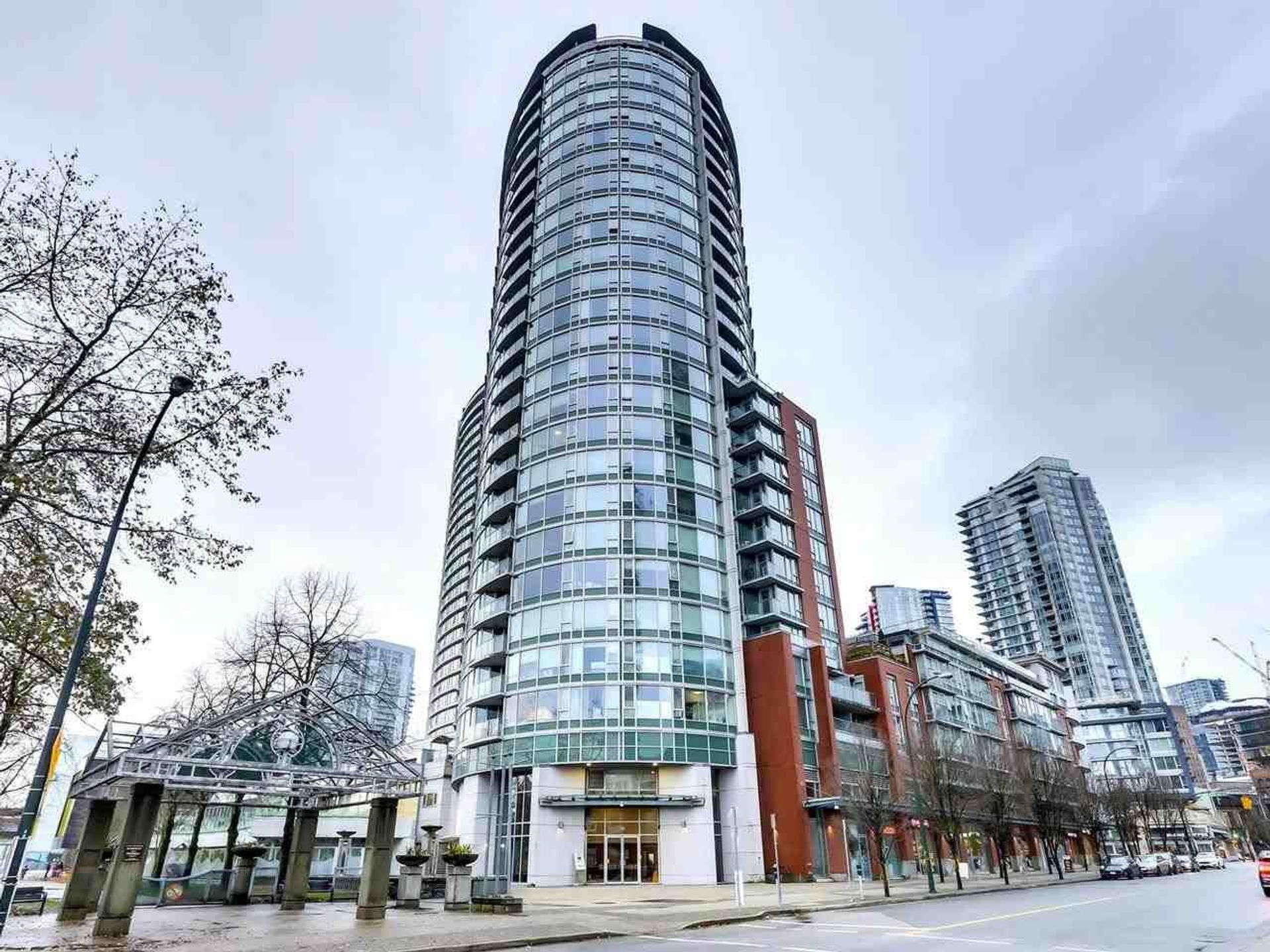 1107 - 58 Keefer Place, Downtown VW, Vancouver West  by Mackenzie Olson Personal Real Estate Corporation 1107 - 58 Keefer Place, Downtown VW, Vancouver West