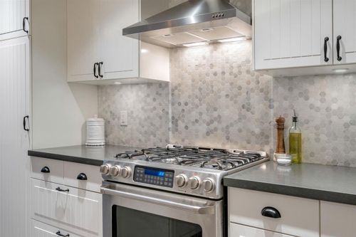 262603425-10 at 1655 - Evelyn Street, Lynn Valley, North Vancouver 262603425-10 at 1655 - Evelyn Street, Lynn Valley, North Vancouver