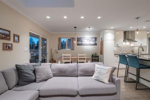 262603425-7 at 1655 - Evelyn Street, Lynn Valley, North Vancouver