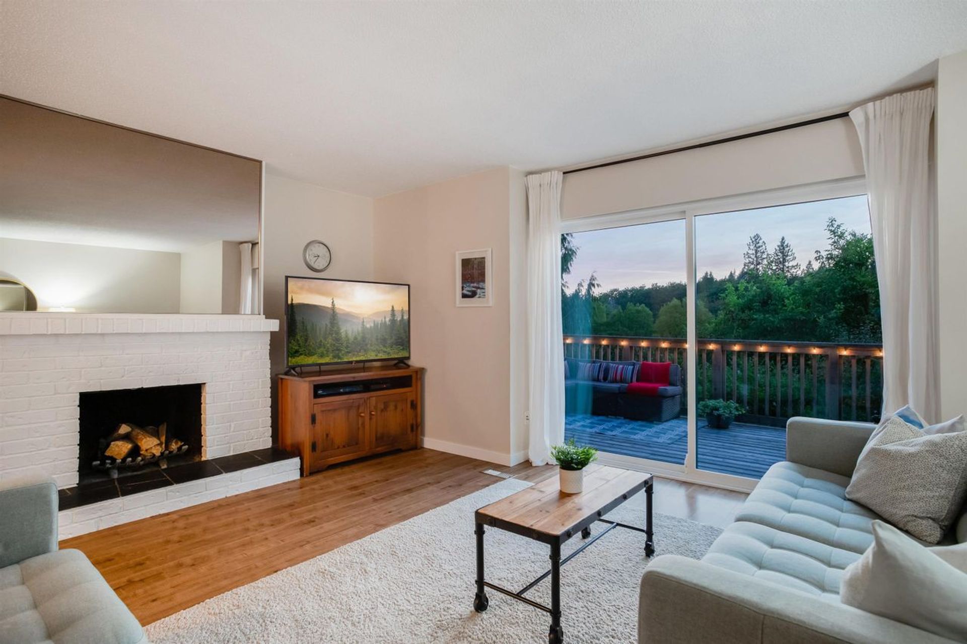 871 Old Lillooet Road, Lynnmour, North Vancouver  by Mackenzie Olson Personal Real Estate Corporation 871 Old Lillooet Road, Lynnmour, North Vancouver