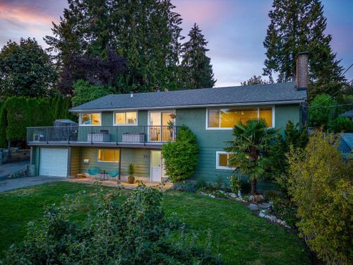 929-hartford-place-windsor-park-nv-north-vancouver-08 at 929 Hartford Place, Windsor Park NV, North Vancouver 929-hartford-place-windsor-park-nv-north-vancouver-08 at 929 Hartford Place, Windsor Park NV, North Vancouver