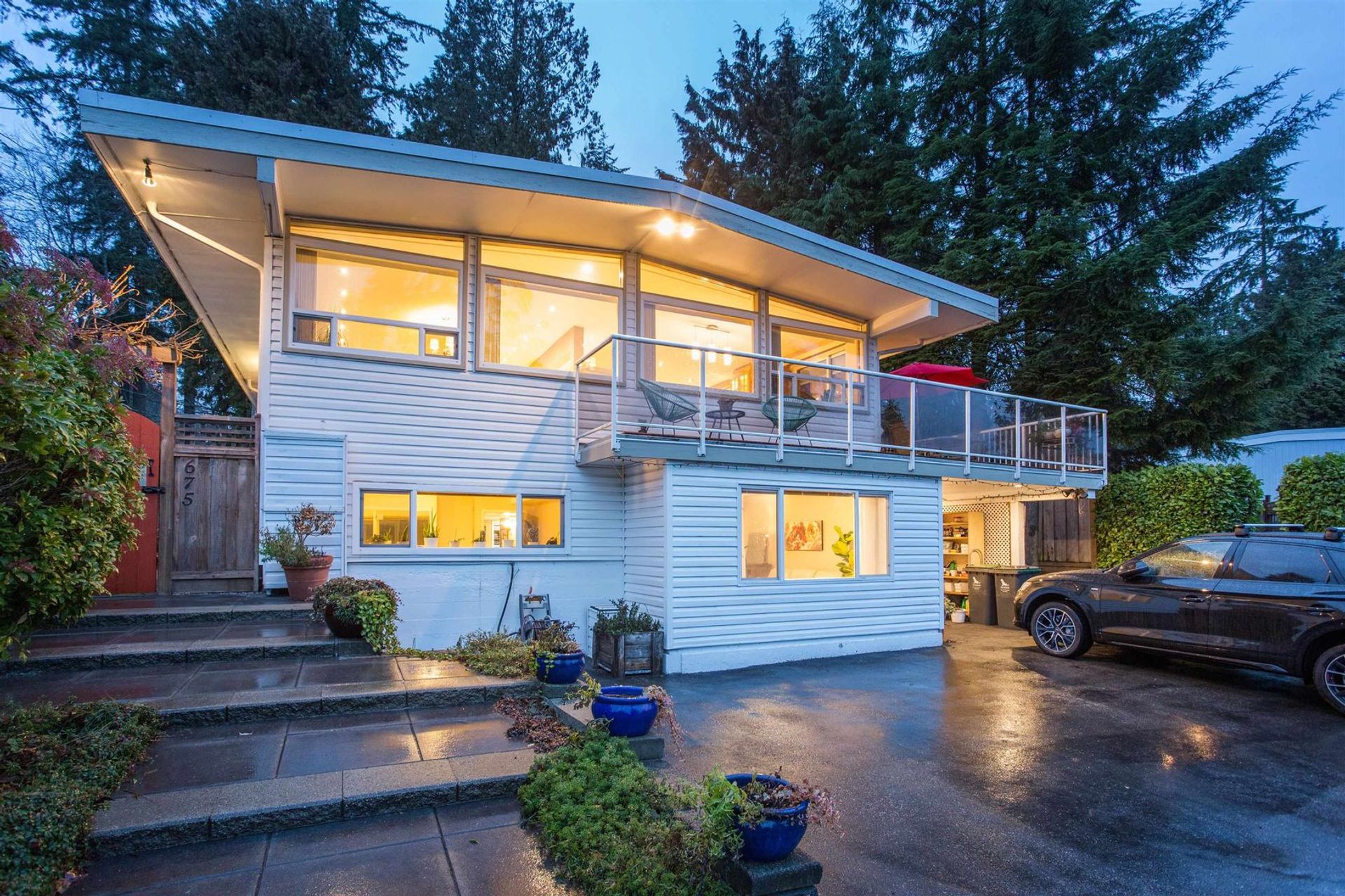 675 Plymouth Drive, Windsor Park NV, North Vancouver  by Mackenzie Olson Personal Real Estate Corporation 675 Plymouth Drive, Windsor Park NV, North Vancouver