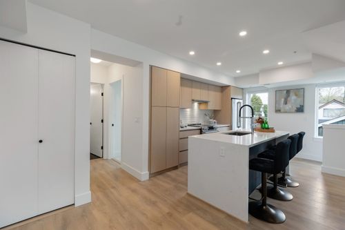 262760916-5 at 5 - 752 E 3rd Street, Lower Lonsdale, North Vancouver 262760916-5 at 5 - 752 E 3rd Street, Lower Lonsdale, North Vancouver
