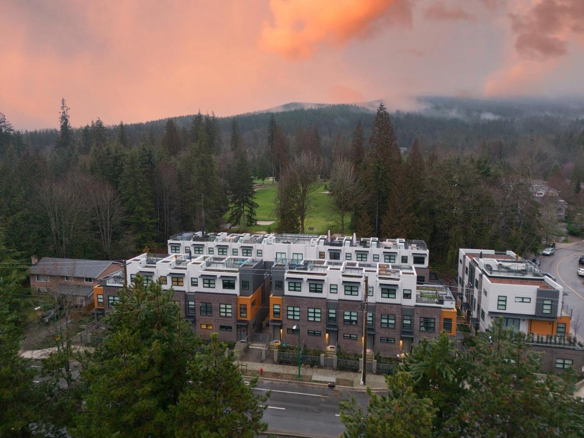 8 - 3490 Mt Seymour Parkway, Northlands, North Vancouver 