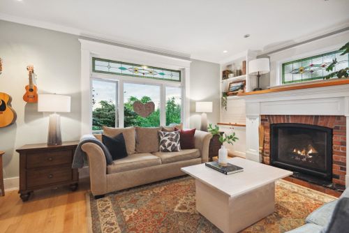 346-e-5th-street-lower-lonsdale-north-vancouver-09 at 346 E 5th Street, Lower Lonsdale, North Vancouver