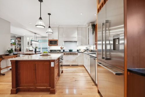 346-e-5th-street-lower-lonsdale-north-vancouver-13 at 346 E 5th Street, Lower Lonsdale, North Vancouver