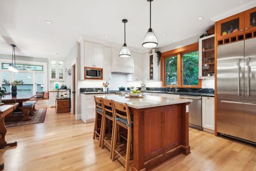 346-e-5th-street-lower-lonsdale-north-vancouver-05 at 346 E 5th Street, Lower Lonsdale, North Vancouver